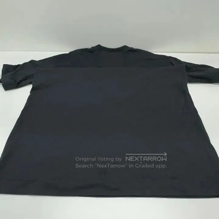Givenchy Givenchy Casual Loose Round Neck Unisex T-Shirt. Size US XS / EU 42 / 0 - 9 Thumbnail