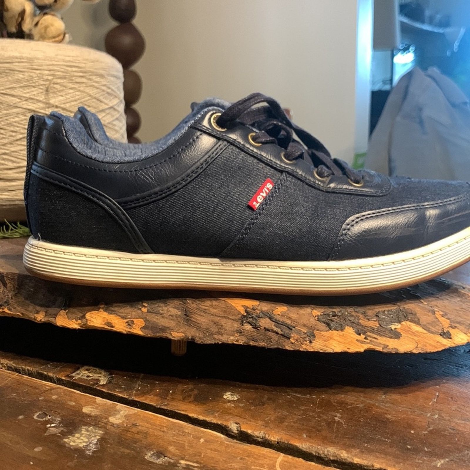 Levi's Levis denim jeans sneakers athletic athleisure shoes Size US 9.5 / EU 42-43 - 8 Thumbnail