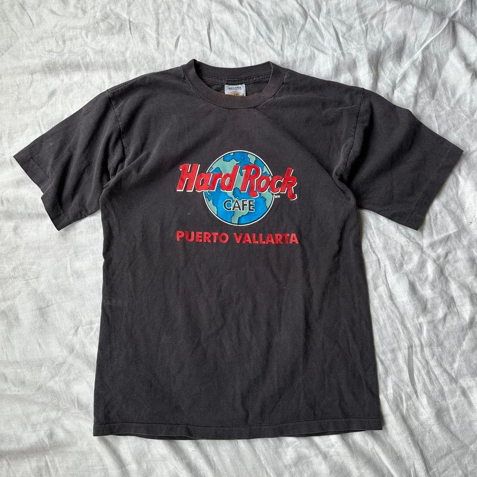 Vintage Vintage 80s black faded hard rock shirt Size US M / EU 48-50 / 2 - 1 Thumbnail