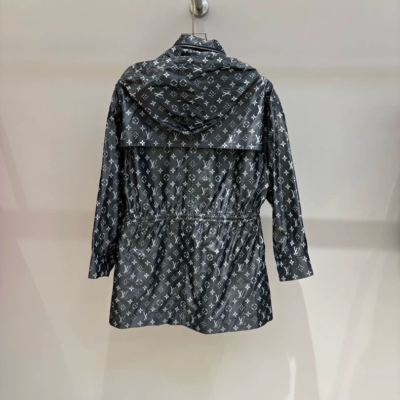 Louis Vuitton Louis Vuitton Black and grey logo full print hooded zipper Size XS / US 0-2 / IT 36-38 - 2 Thumbnail