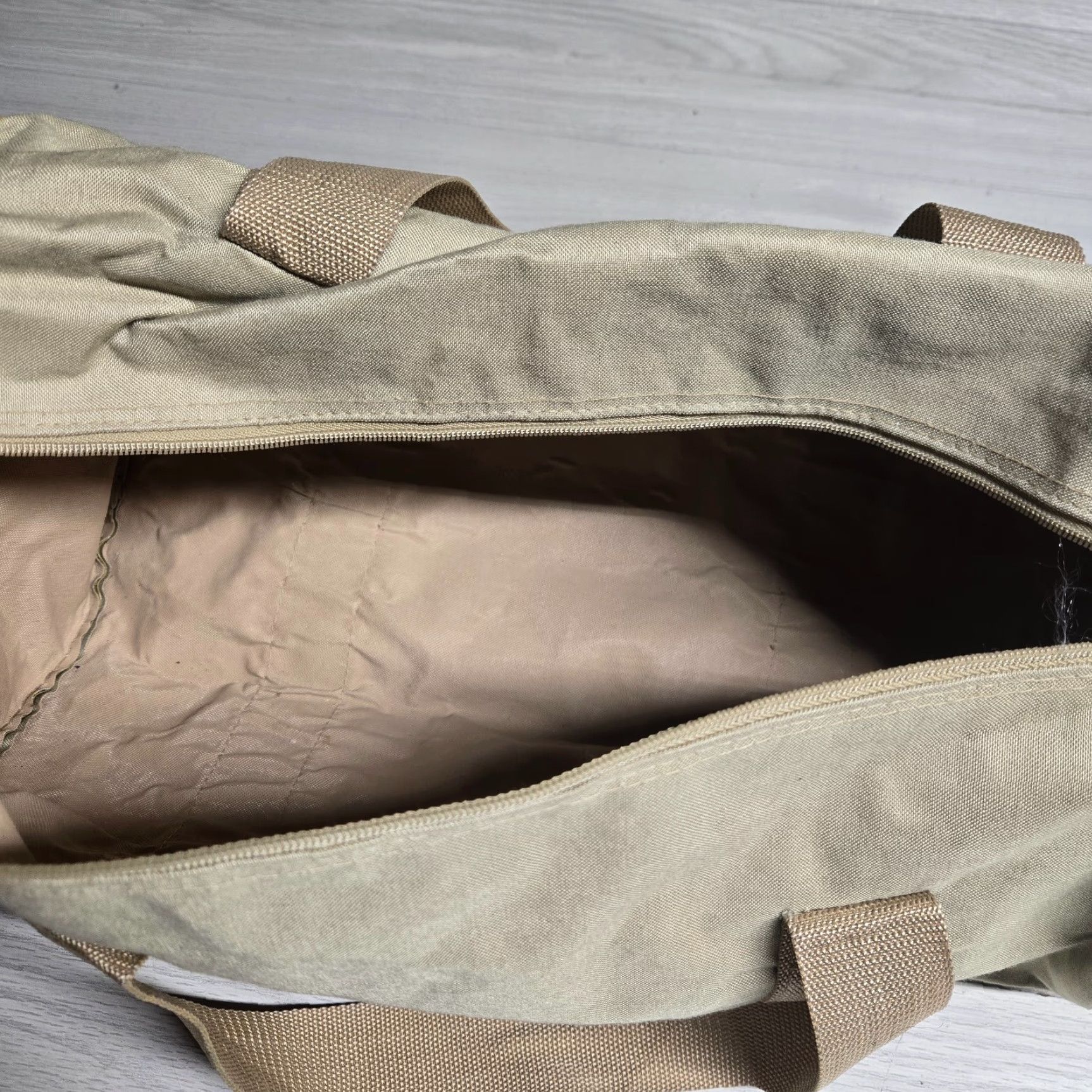 Vintage USA Beige Nylon Duffle Bag Unisex Adult Gym Camping Size ONE SIZE - 4 Thumbnail