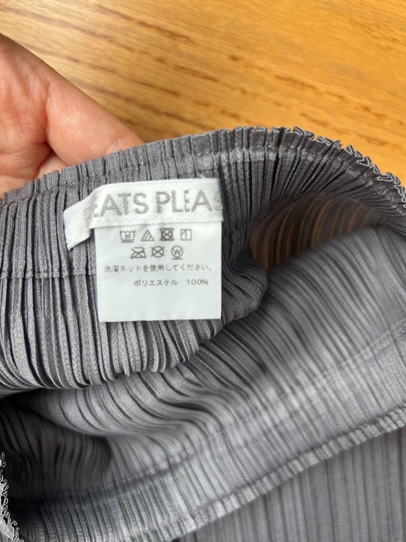 Issey Miyake issey miyake size:1 Dark grey half skirt 2505-Nextarrow Size 42" / US 20 - 4 Thumbnail