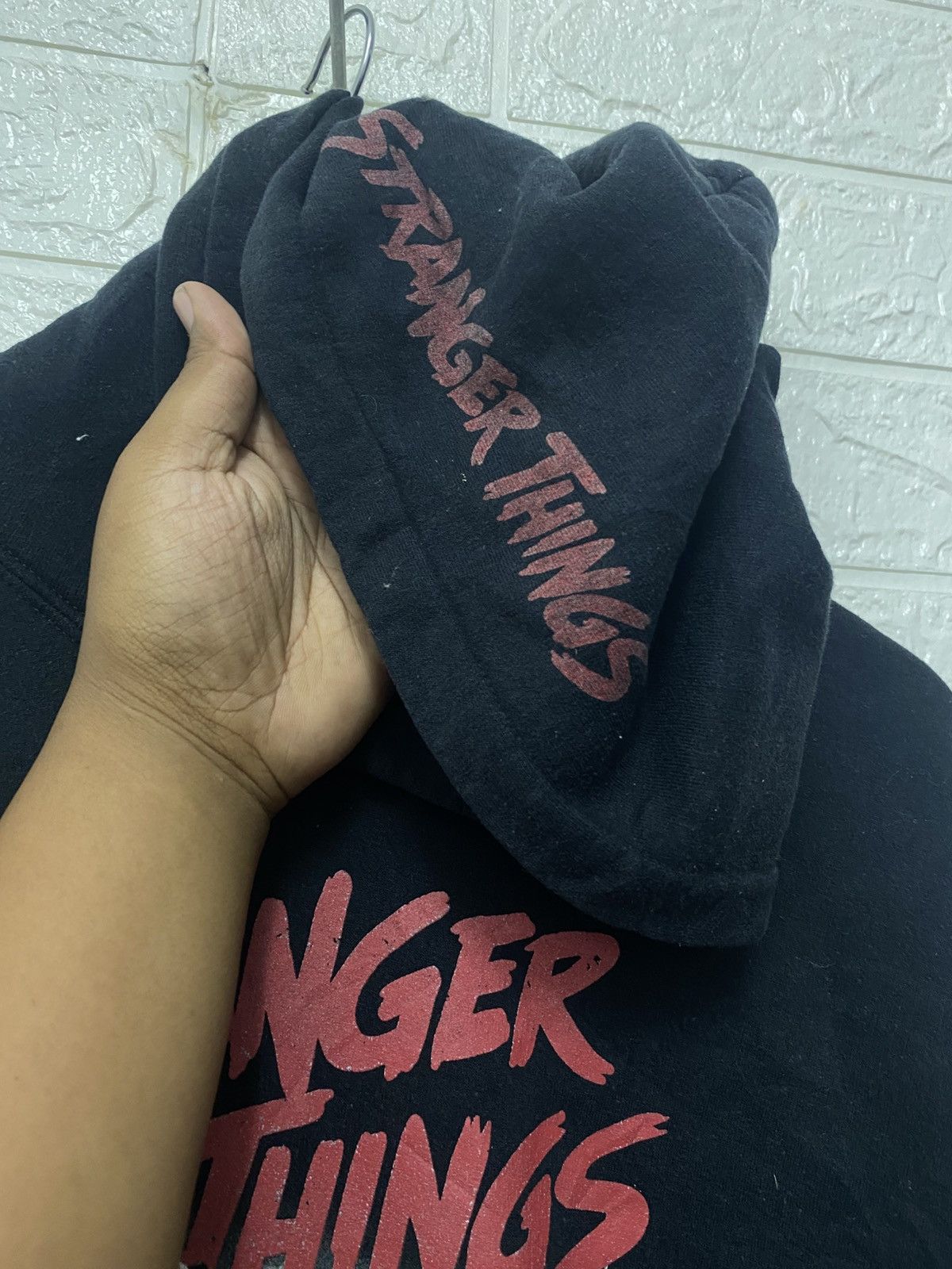 Vintage VINTAGE HOODIE STRANGER THINGS Size US XL / EU 56 / 4 - 3 Thumbnail