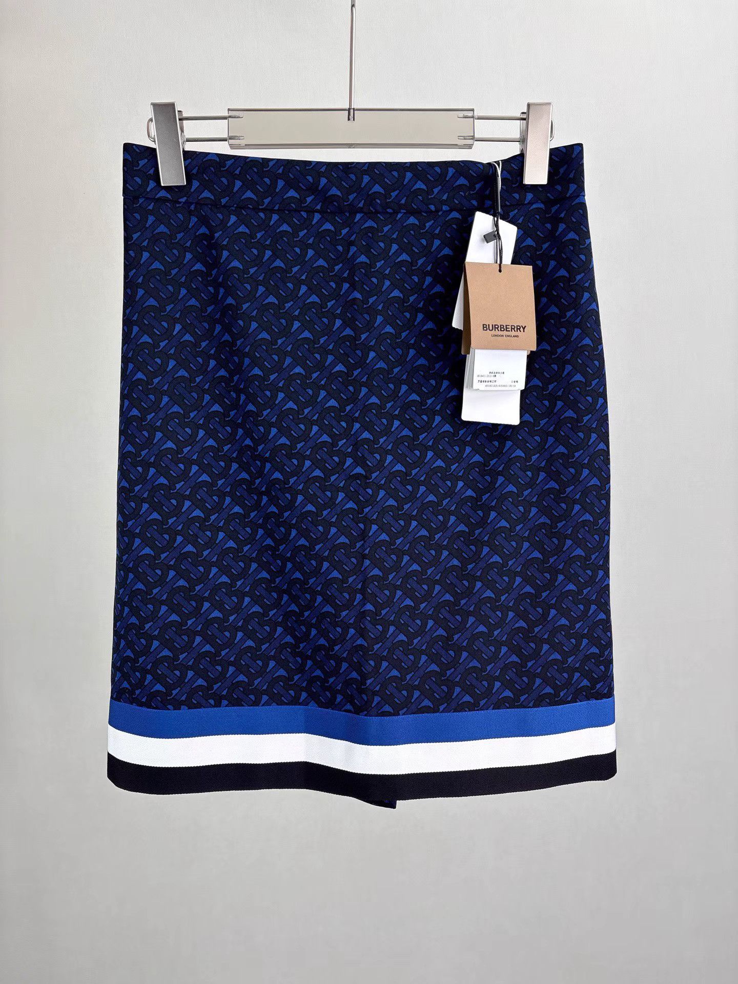 Burberry BURBERRY Blue TB Full Logo Mini Skirt K1 Size 27" / US 4 / IT 40 - 1 Thumbnail