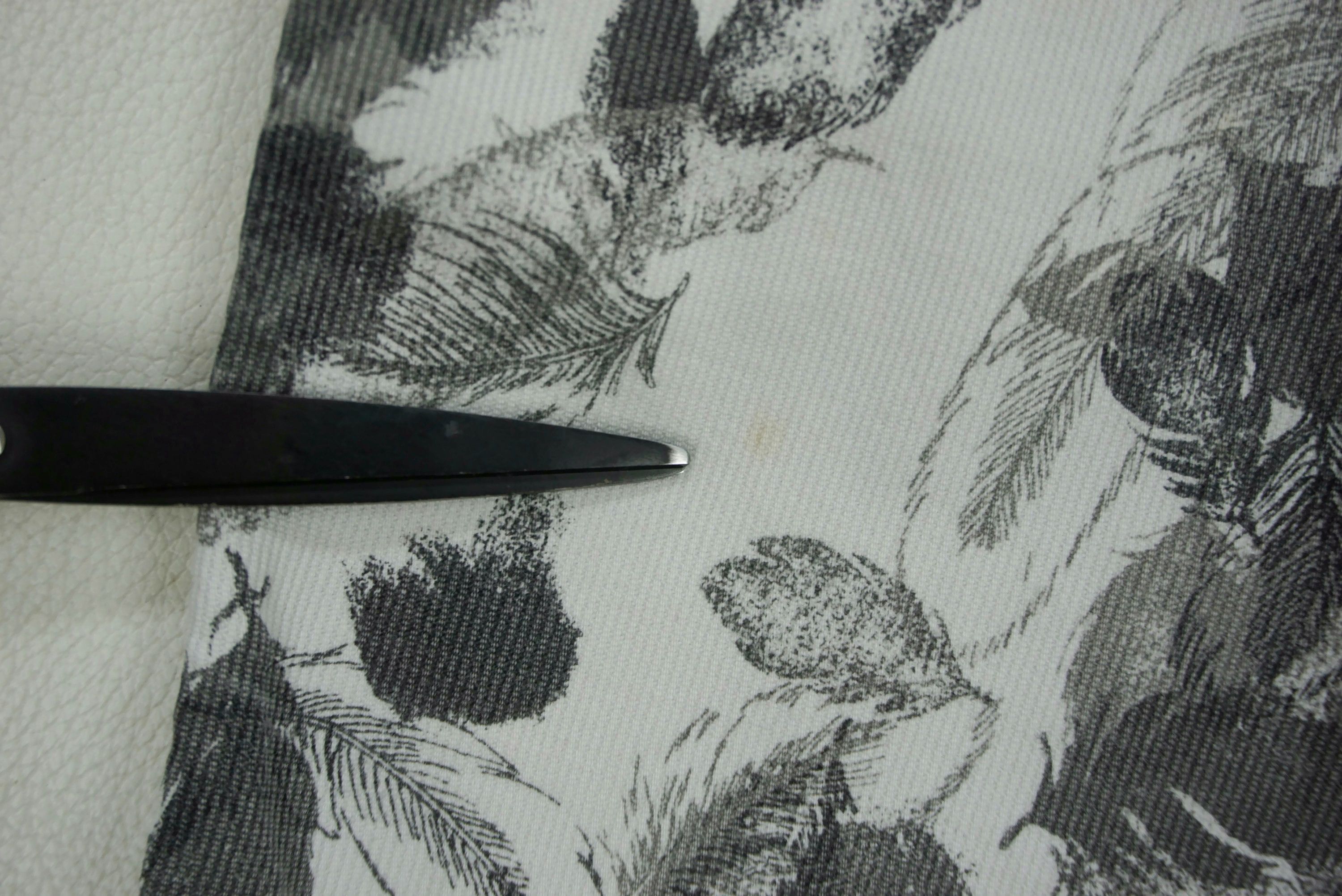 Japanese Brand Antgauge Japan Pants Size 29x30.5 Slim Skinny Feathers Print Size US 29 - 13 Thumbnail