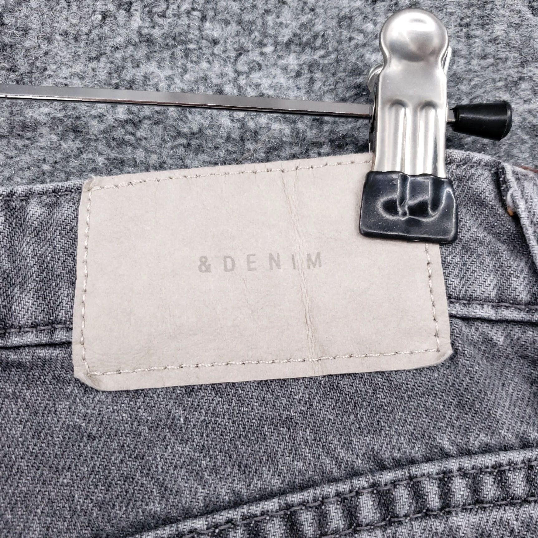 H&M H&M Jeans Women 0 Ultra High Rise Mom Loose Ankle Length Stone Wash Gray Denim Size 25" / US 0 / IT 36 - 3 Thumbnail