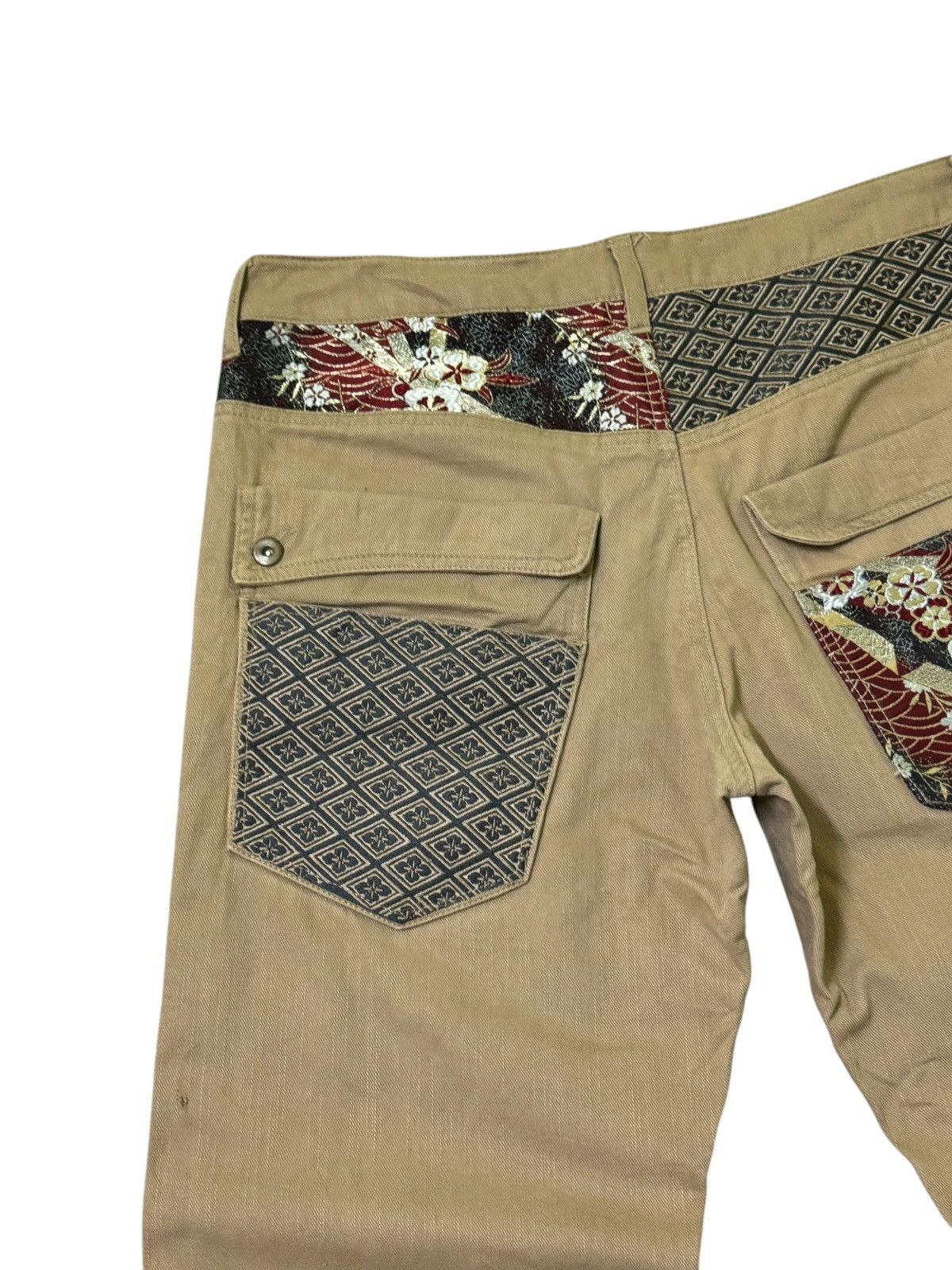 Japanese Brand VINTAGE JAPAN TRADITIONAL DISTRESSED FLORAL MOTIVE JEANS Size US 33 - 9 Thumbnail