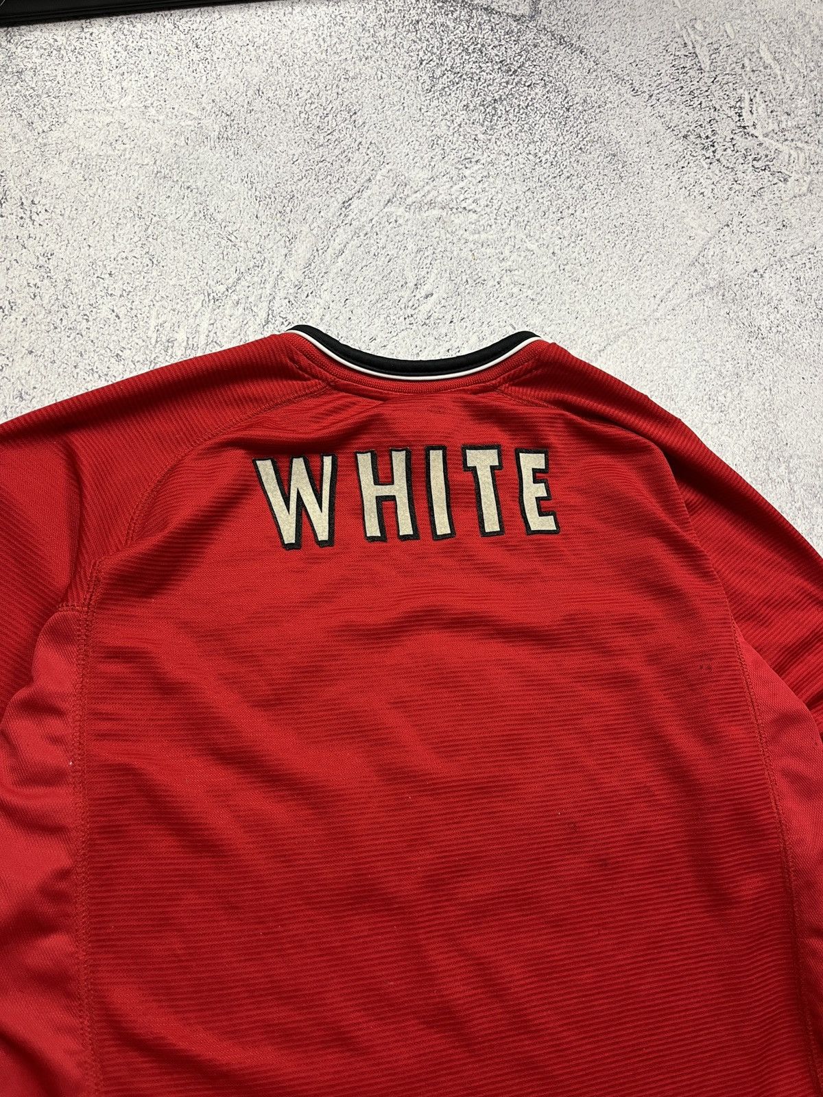 Umbro Umbro Manchester United 2000/02 Home Football Long Sleeve Size US XS / EU 42 / 0 - 18 Thumbnail