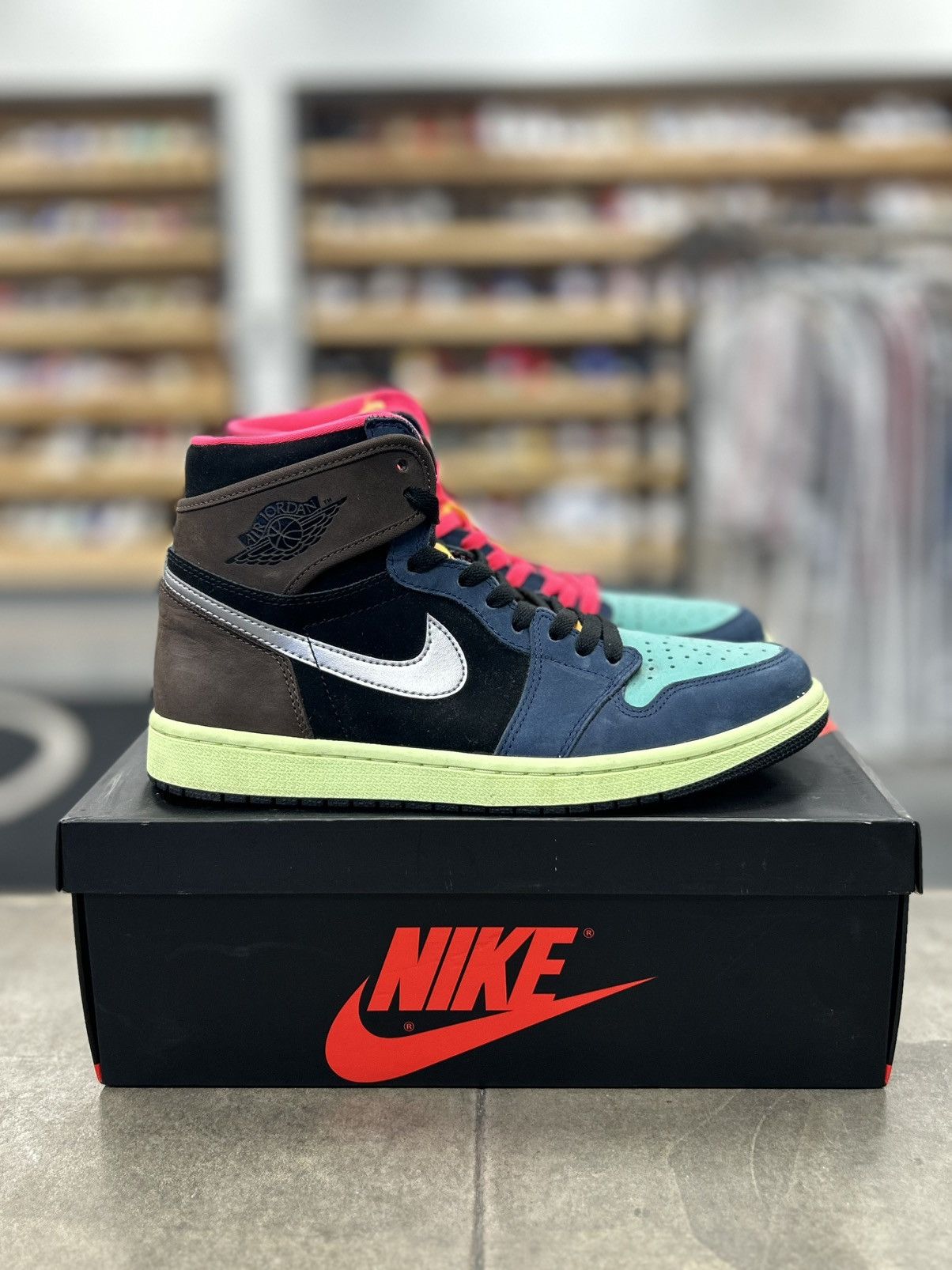 XQ9T Jordan 1 Retro High “Toyko Bio Hack”