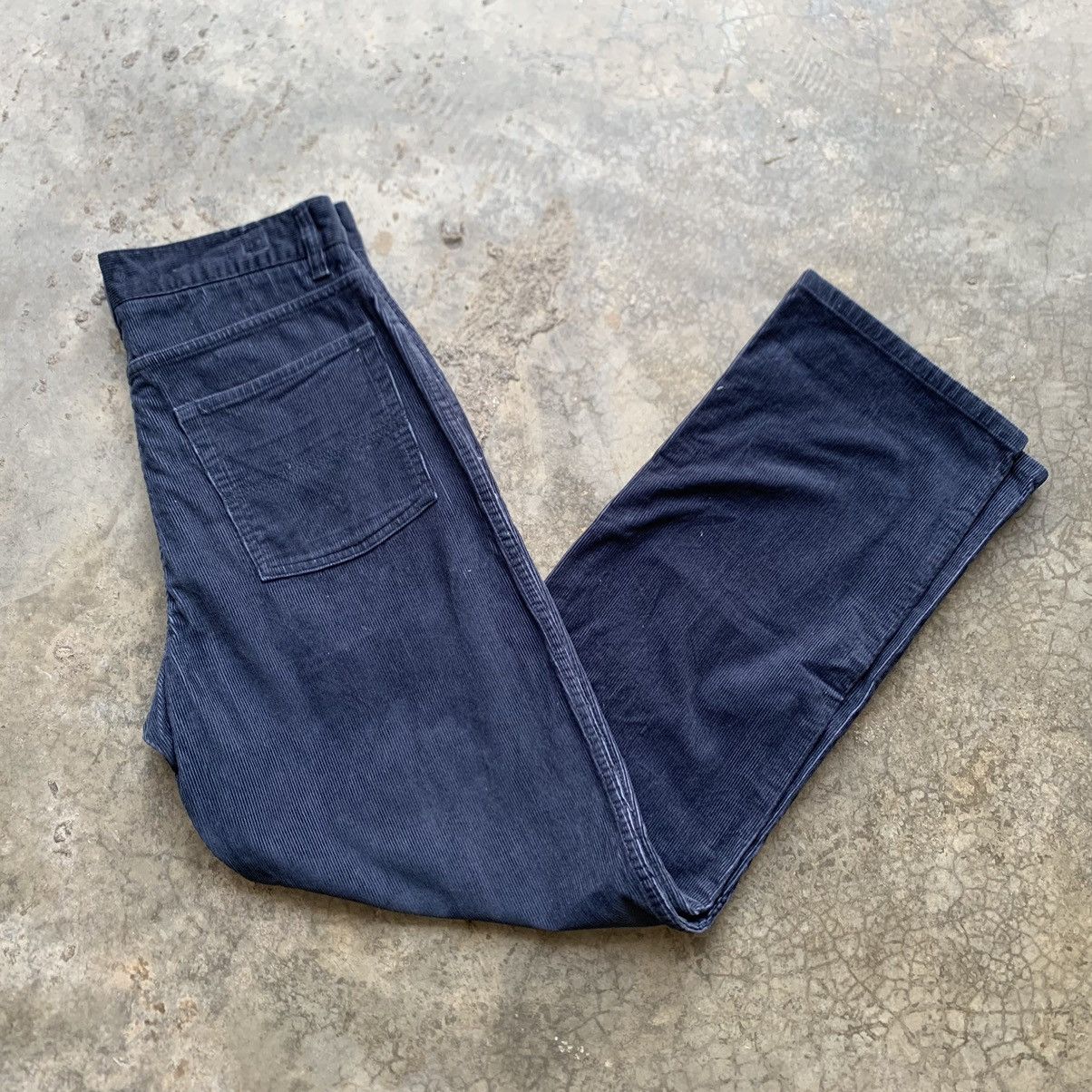 L.L. Bean LL Bean Corduroy Pants Size 32x31 Size US 32 / EU 48 - 1 Thumbnail