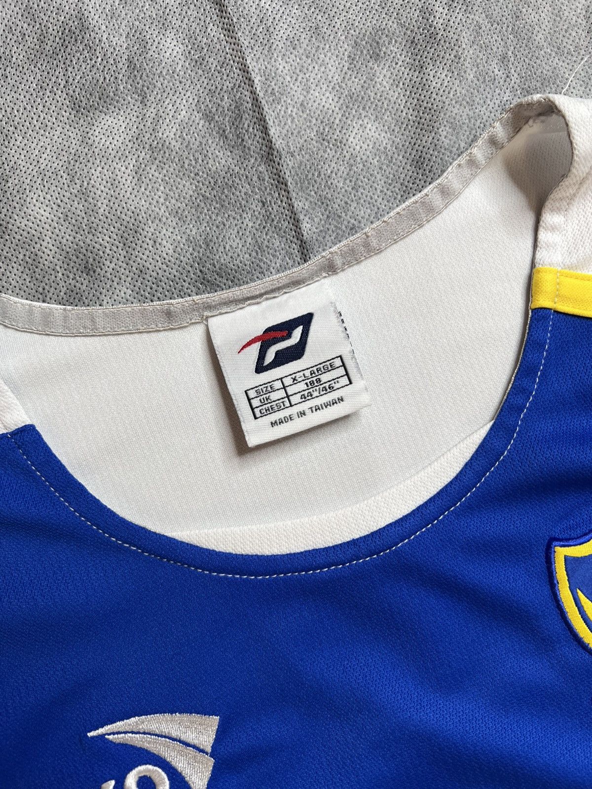 Vintage Portsmouth FC Vintage 200-2006 Home Jersey Longsleeve Size US XL / EU 56 / 4 - 11 Thumbnail