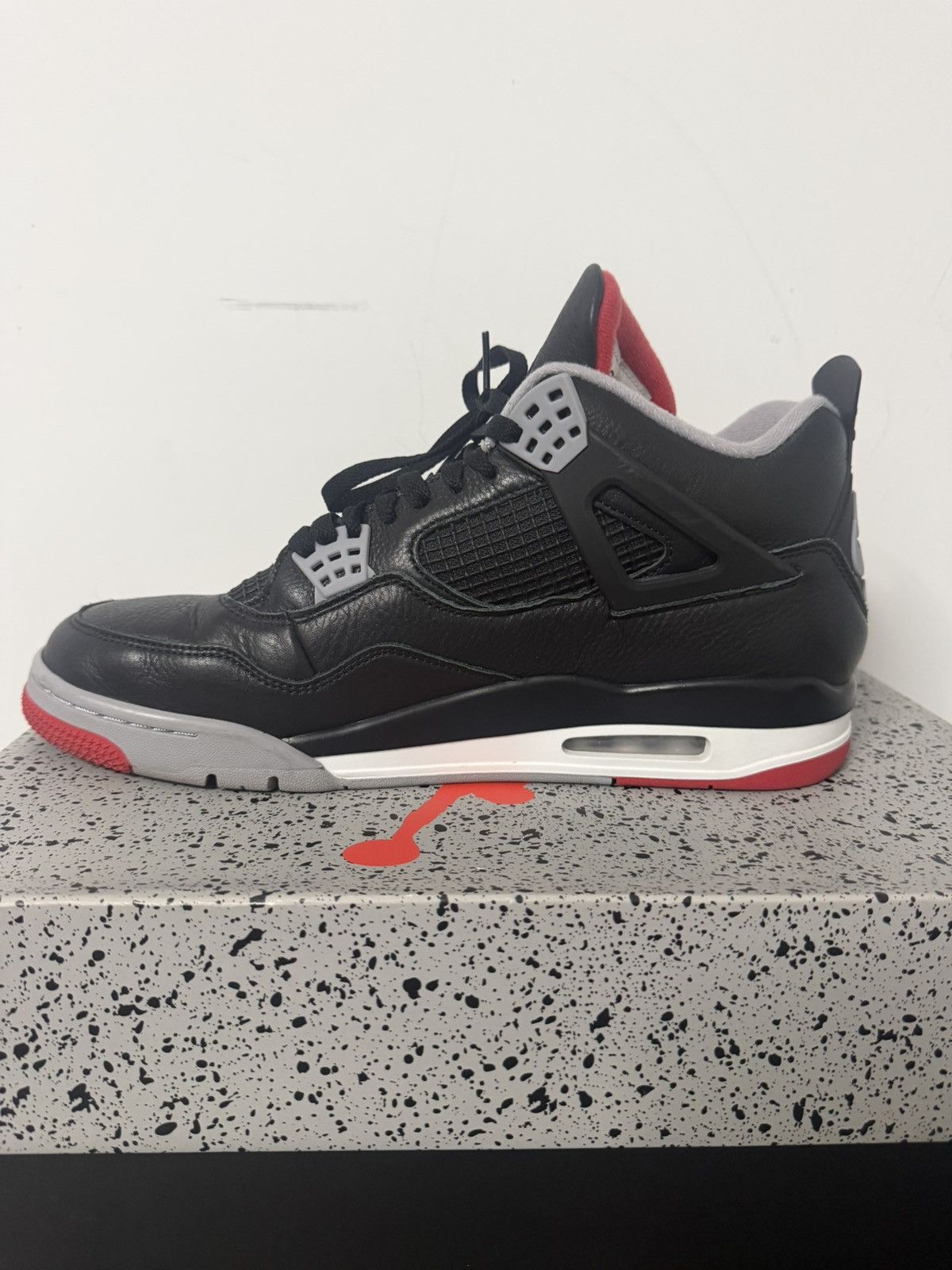 Jordan Brand Jordan Air Jordan 4 Retro Bred Reimagined Black/Fire Red Size US 12.5 / EU 45-46 - 12 Thumbnail