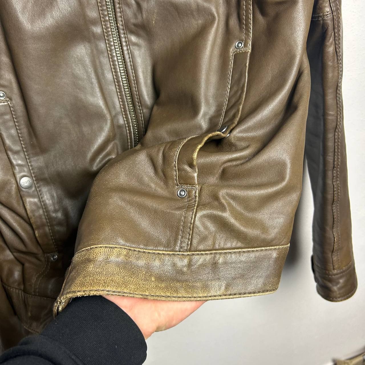 Diesel Vintage Diesel Leather Small logo brown streetwear jacket Size US M / EU 48-50 / 2 - 14 Thumbnail