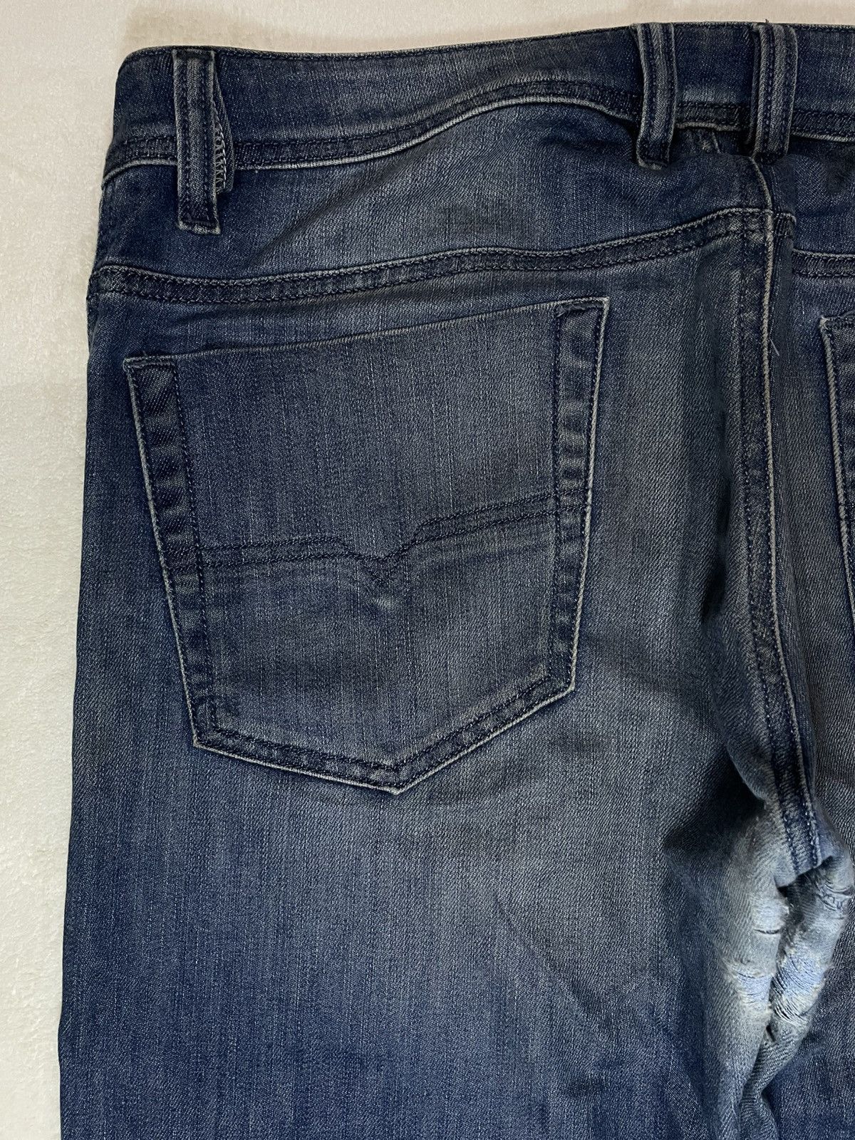 Diesel Vintage Diesel Larkee Regular Straight Cut Faded Distressed Size US 35 - 17 Thumbnail
