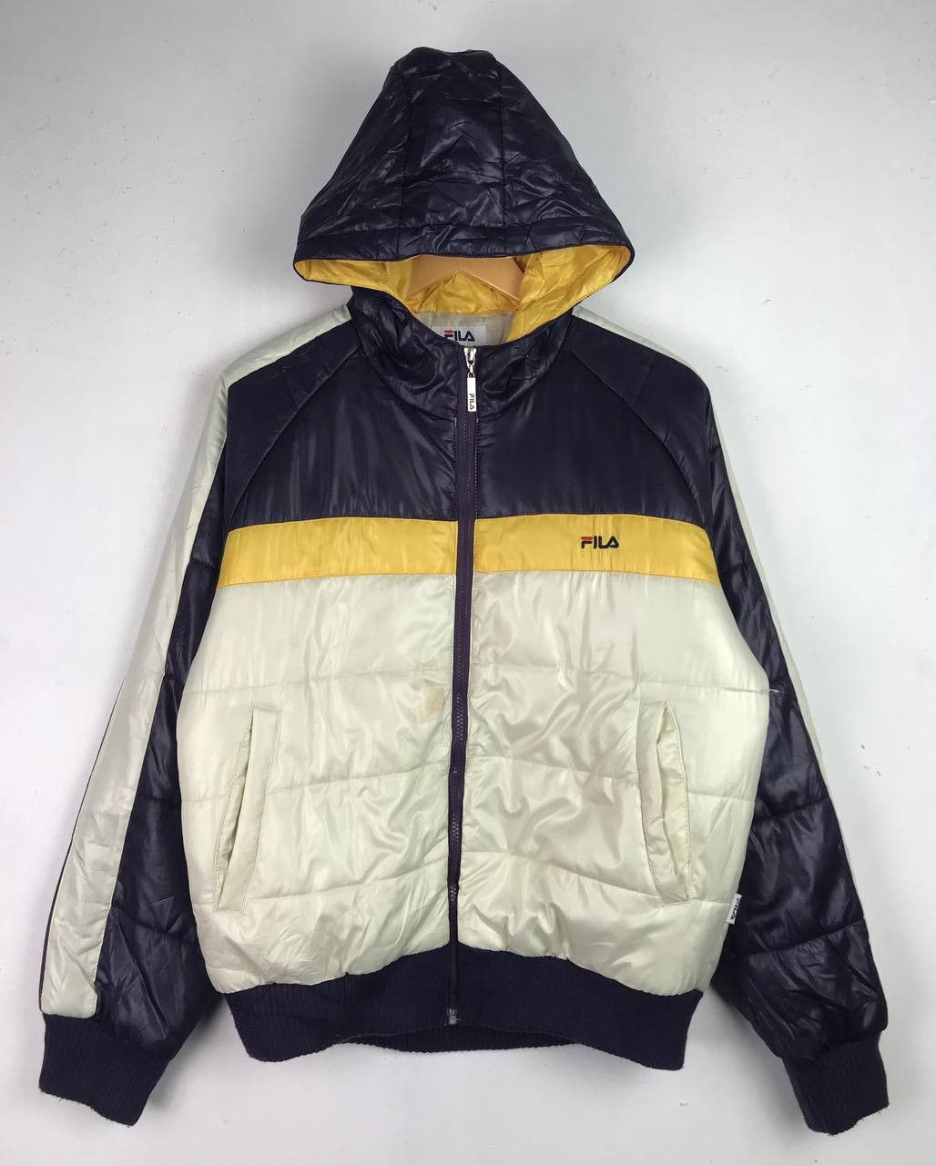Fila × Japanese Brand × Vintage Vintage Colourful Fila Puffer Full Zipper jacket Size US M / EU 48-50 / 2 - 1 Thumbnail