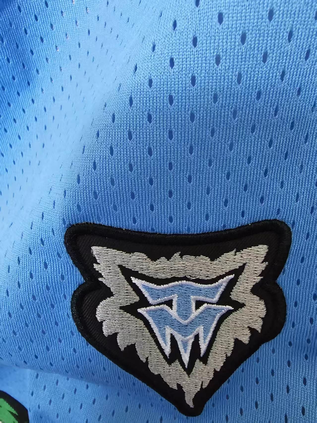 NBA Vintage Timberwolves Short Pocket Size US 32 / EU 48 - 4 Thumbnail