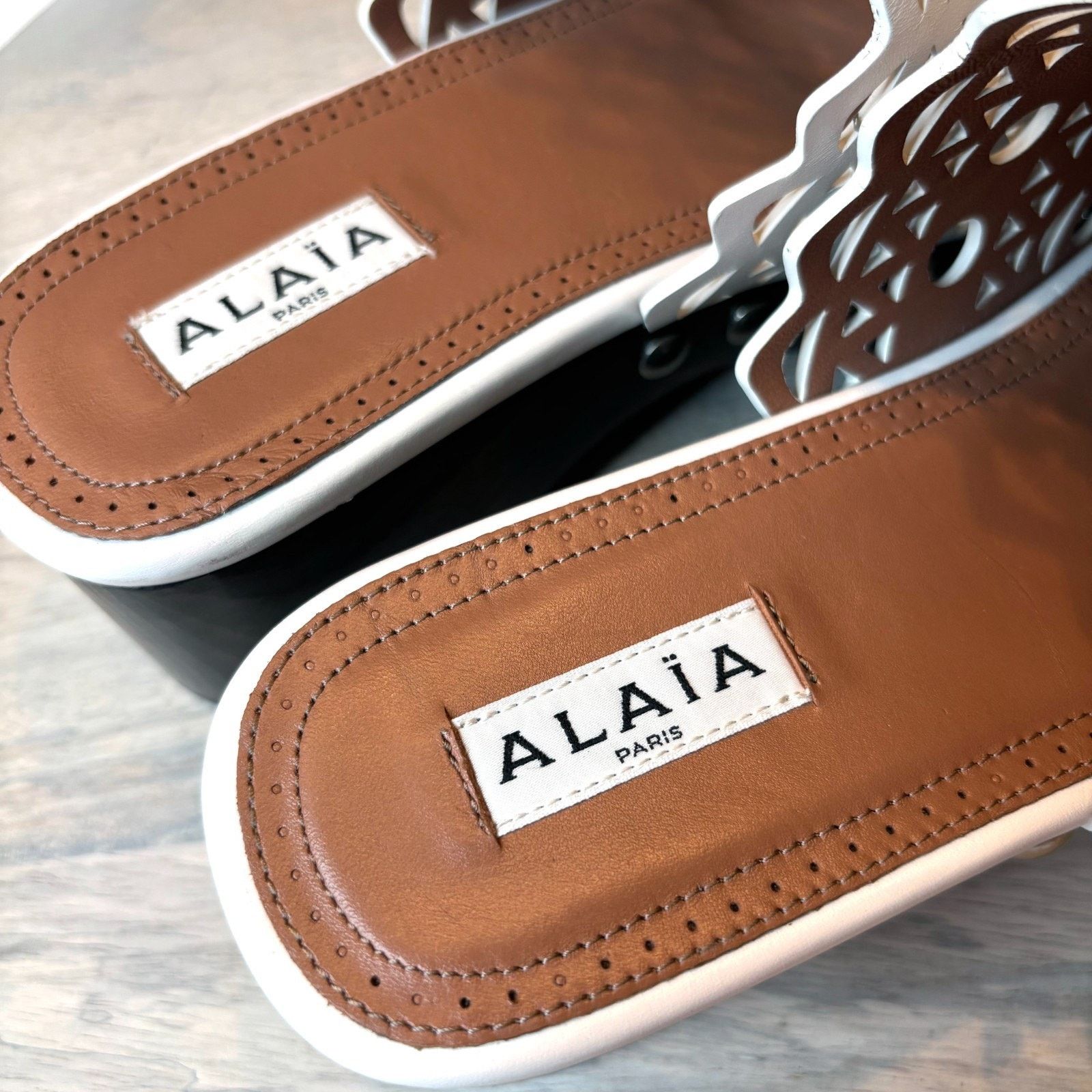 Alaia Alaia White Leather Clog Mules Wooden Platform EU 40 US 8.5 Size US 8.5 / IT 38.5 - 7 Thumbnail