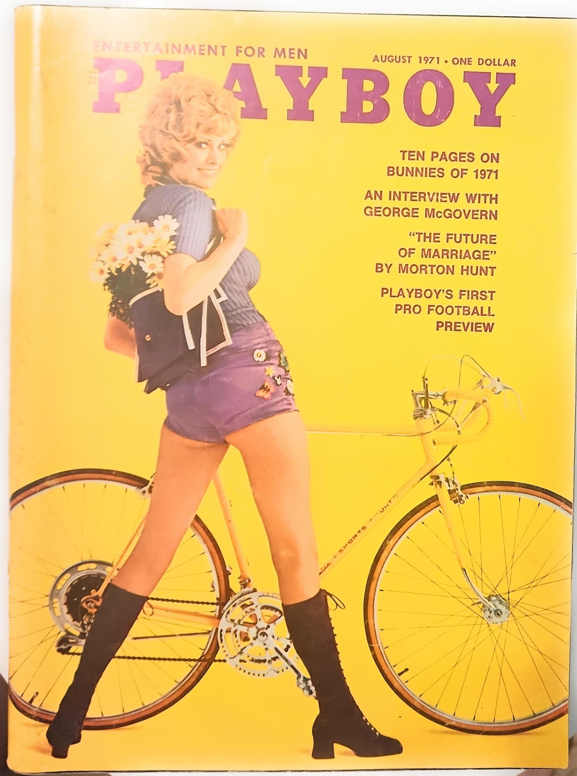 Playboy Playboy Magazine, August 1971 Size ONE SIZE - 1 Thumbnail