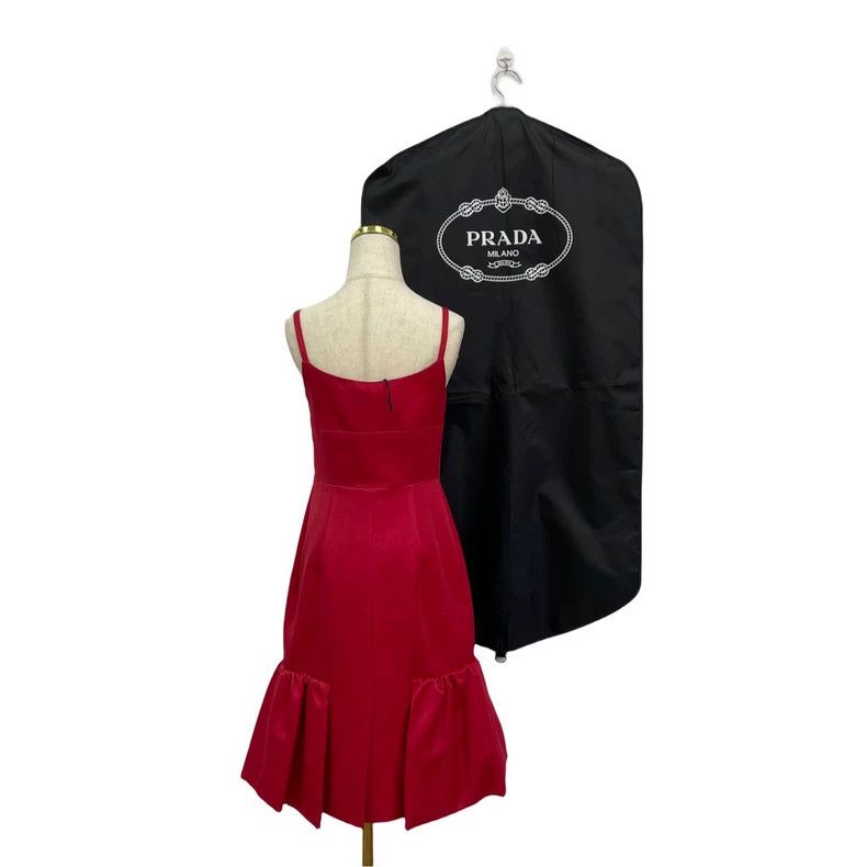 Prada Prada Red suspender long skirt 2502-Nextarrow Size XS / US 0-2 / IT 36-38 - 4 Thumbnail