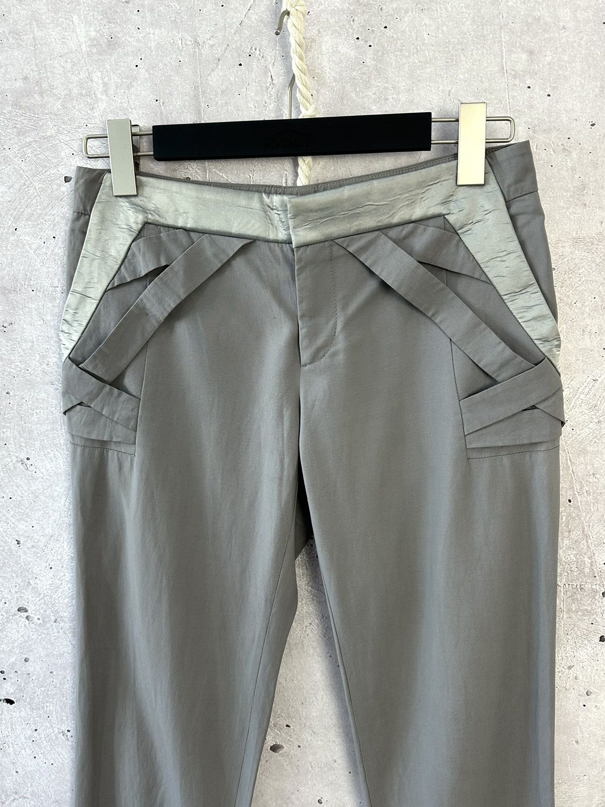 Gucci Gucci Vintage Grey Viscose Bondage Ankle Zip Pants Size 28" / US 6 / IT 42 - 2 Thumbnail