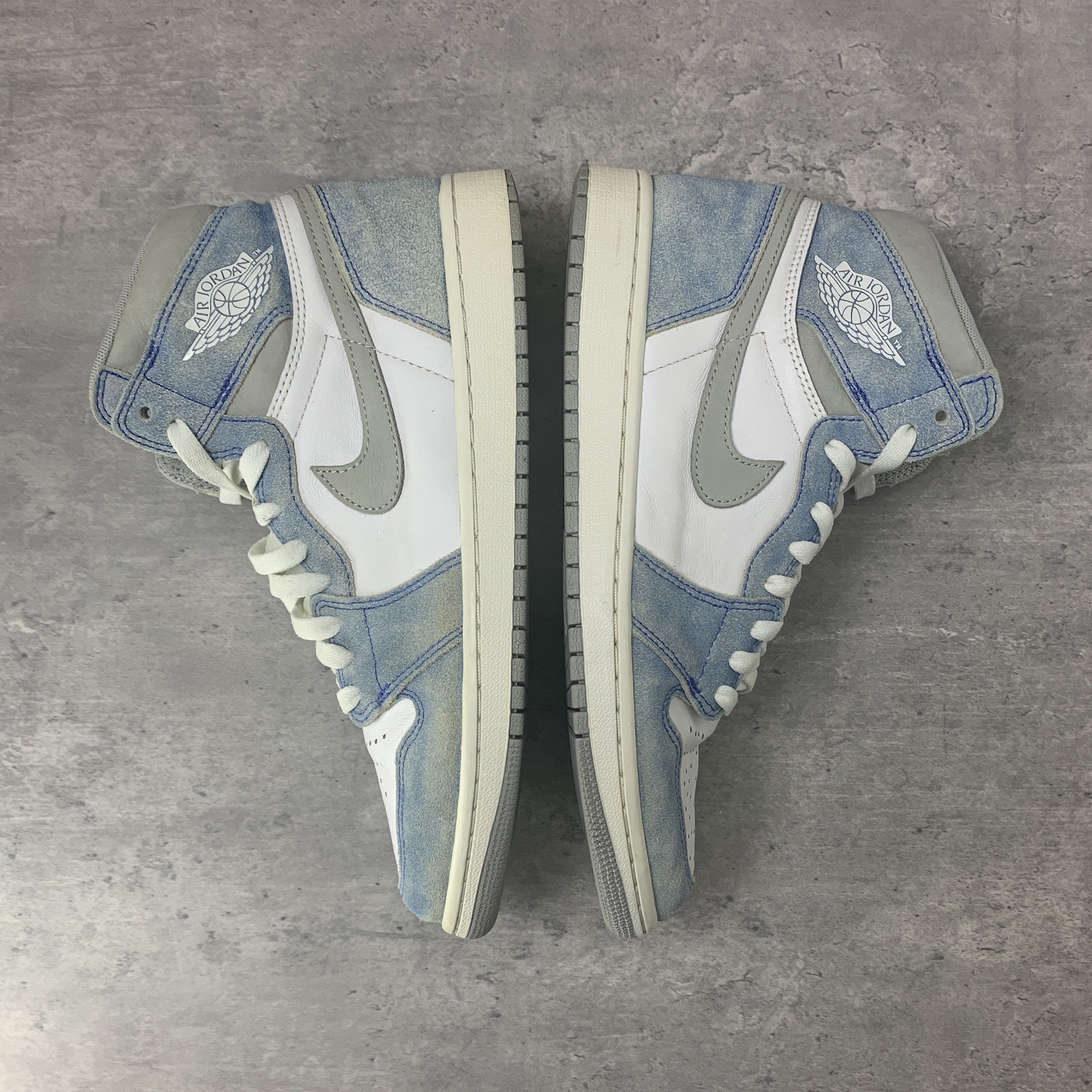 Nike Nike Jordan 1 Retro High OG Hyper Royal 555088-402 Size US 10 / EU 43 - 3 Thumbnail