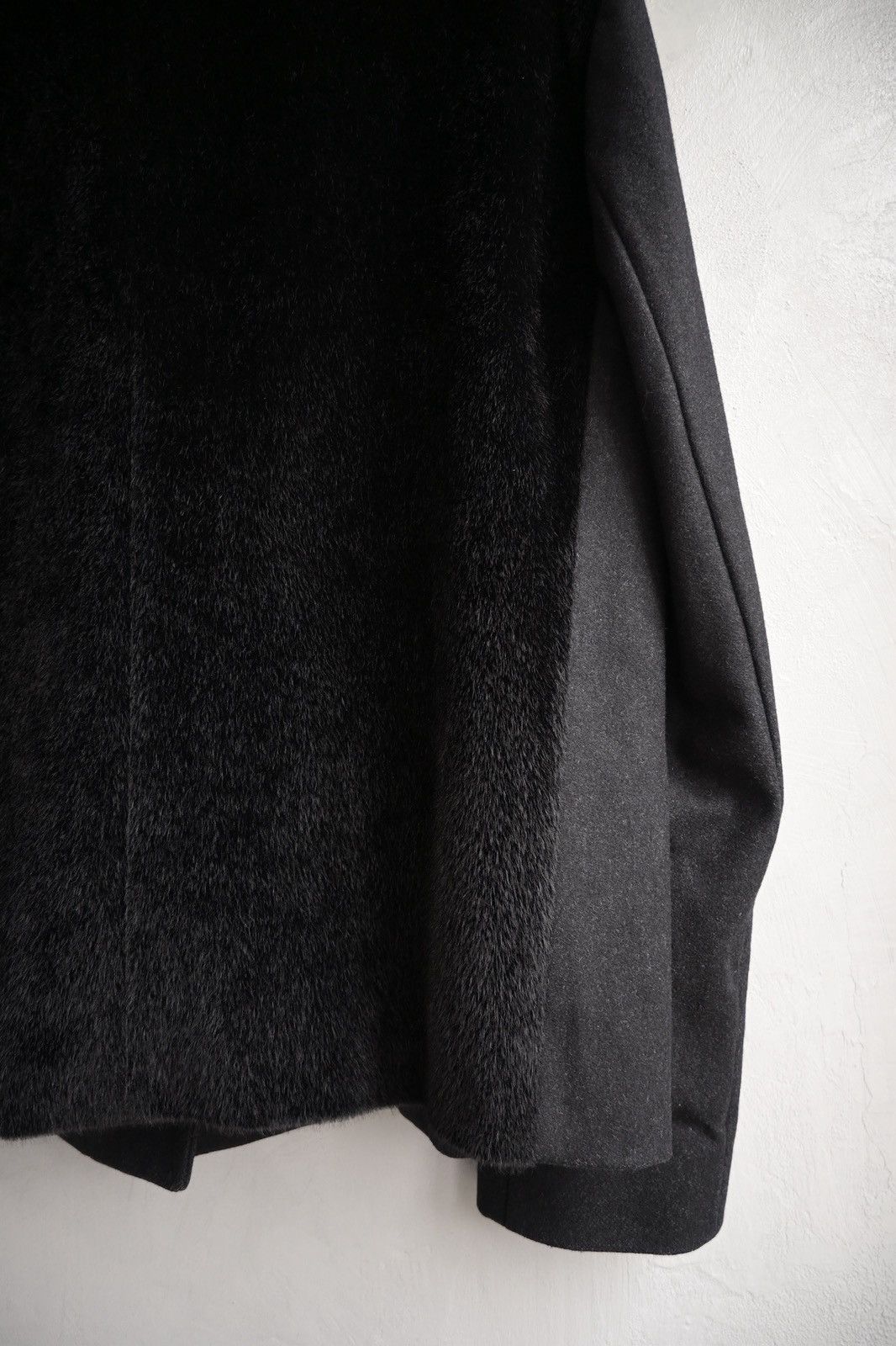 Emporio Armani Emporio Armani FW14 pony hair detachable collar crop jacket Size US L / EU 52-54 / 3 - 18 Thumbnail