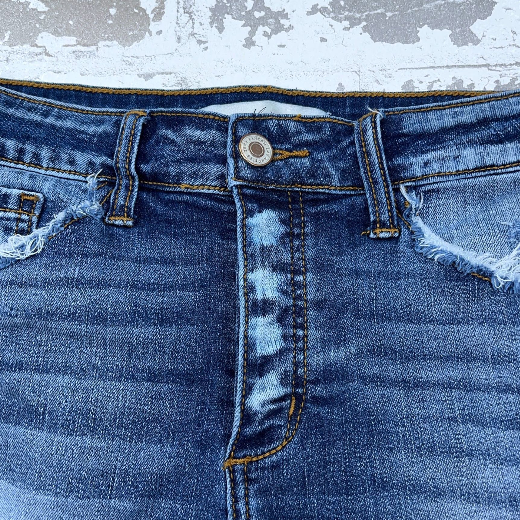 Vintage KanCan Shorts Women 27 Cut Off Dark Denim Jorts Button Fly Stretch Frayed 3 In Inseam Casual Modern Classic 5-Pocket Womens Regular Blue Hanst? Size 27" / US 4 / IT 40 - 3 Thumbnail