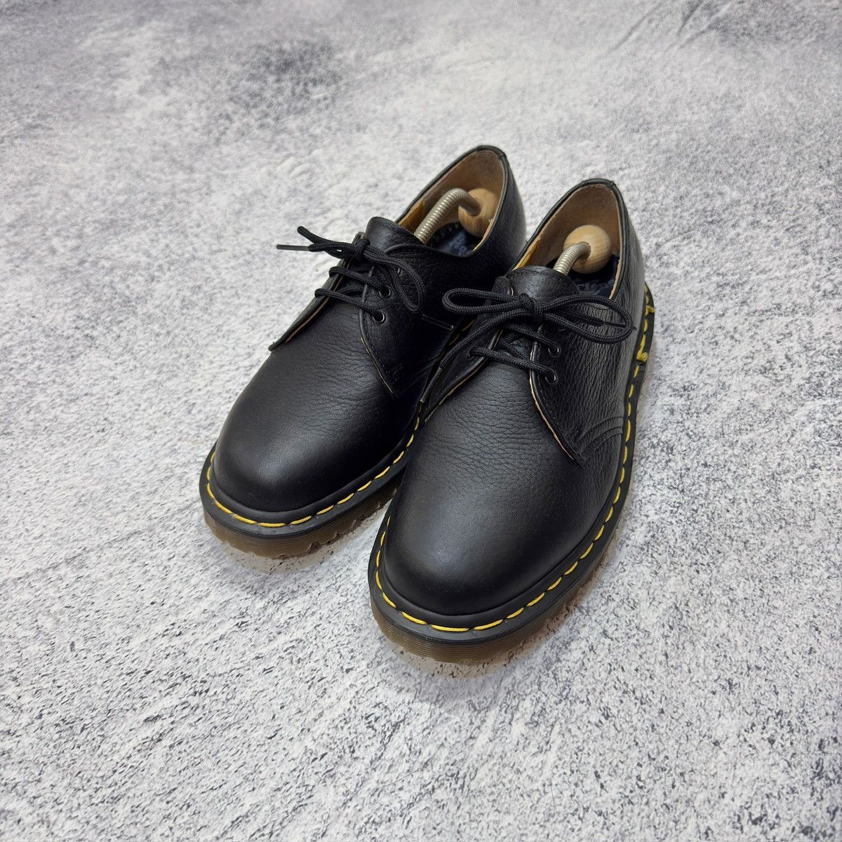 Dr. Martens Dr. Martens England Black Leather Derbies US9 UK8 EU42 27cm Size US 9 / EU 42 - 2 Thumbnail