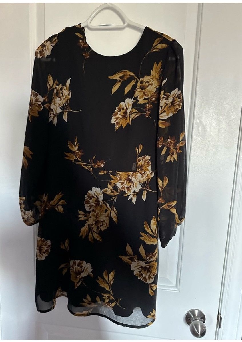 Other Dynamite Fall Floral Dress Size S / US 4 / IT 40 - 1 Thumbnail