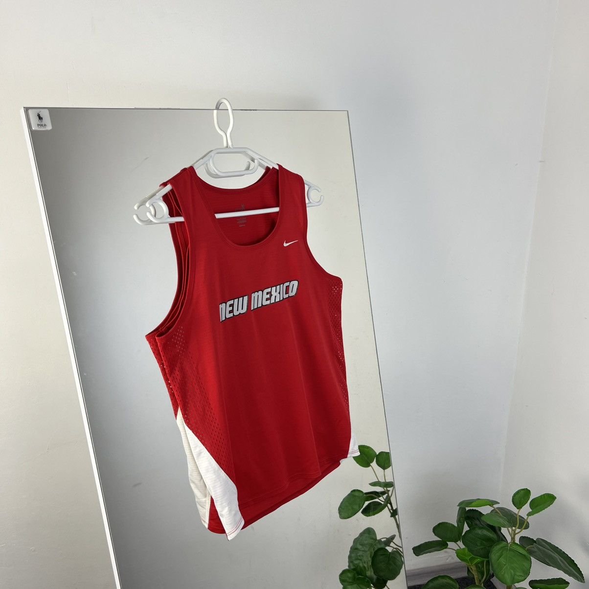 Nike Vintage Y2K Nike Swoosh New Mexico Big Logo Tank Top Size US M / EU 48-50 / 2 - 1 Thumbnail
