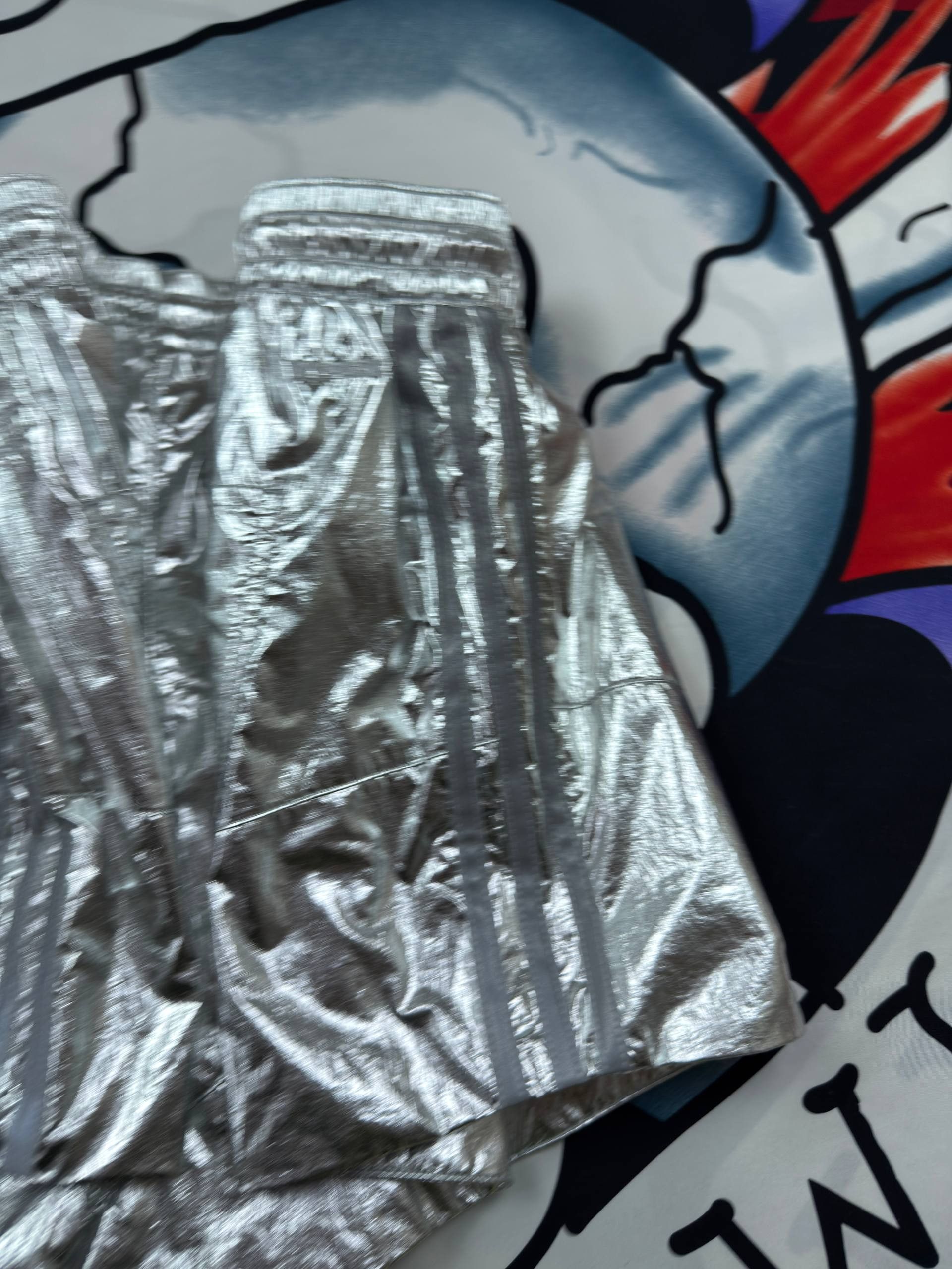 Adidas × Ivy Park Adidas x Ivy Park Beyonce Silver Shorts Size S Size 30" / US 8 / IT 44 - 5 Thumbnail