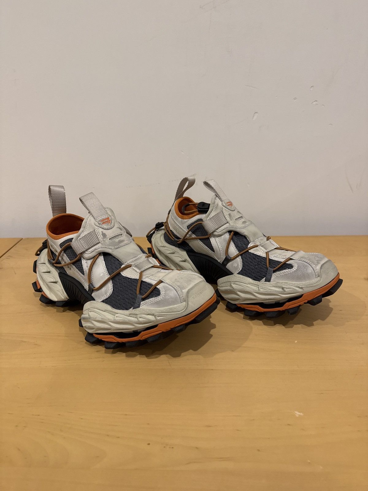 Balenciaga Balenciaga Hike Sneakers 43 never worn Size US 10 / EU 43 - 4 Thumbnail