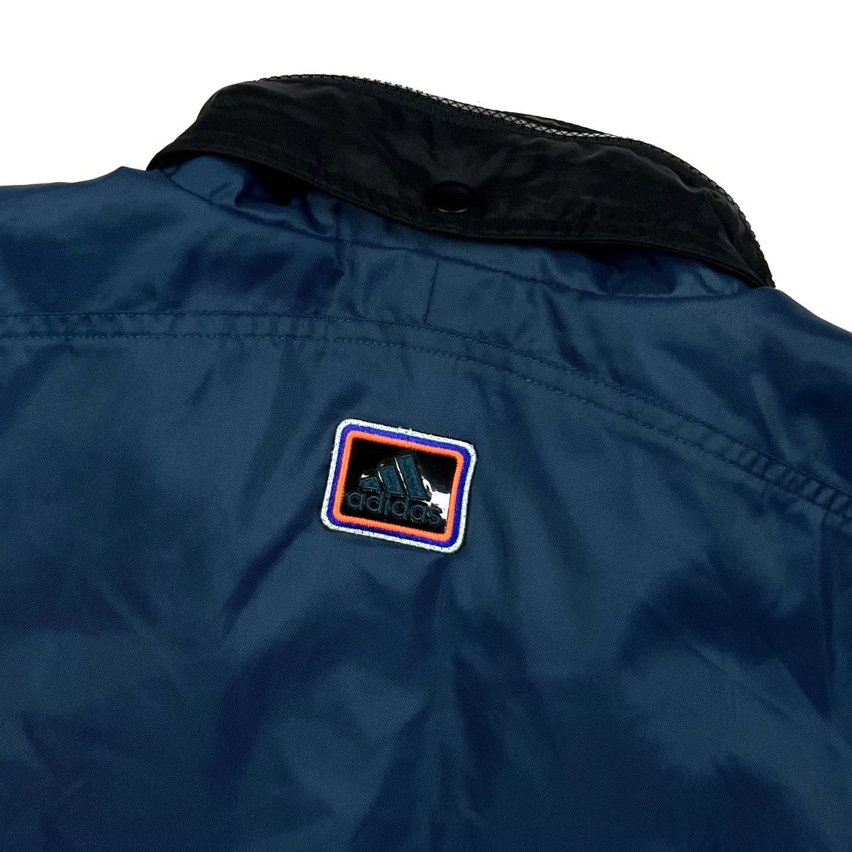 Adidas × Vintage Vintage Adidas Oversized Nylon Windbreaker Jacket Size XL Size US XL / EU 56 / 4 - 13 Thumbnail