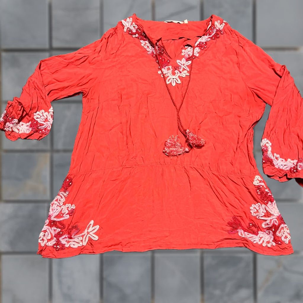 Soft Surroundings Soft Surroundings Shirt Womens 1X Plus Tunic Coral Beaded Sequin Embroidered Size XL / US 12-14 / IT 48-50 - 1 Thumbnail