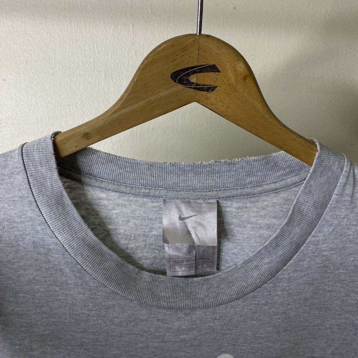 Nike Vintage 2000s Nike Basketball Tee Size US L / EU 52-54 / 3 - 3 Thumbnail