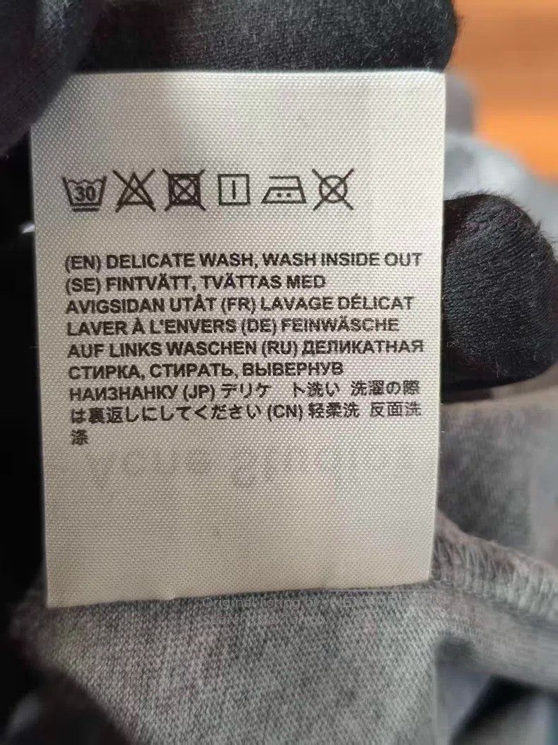 Acne Studios Acne Studios Gray Smile Long Sleeve T-Shirt Size S / US 4 / IT 40 - 5 Thumbnail