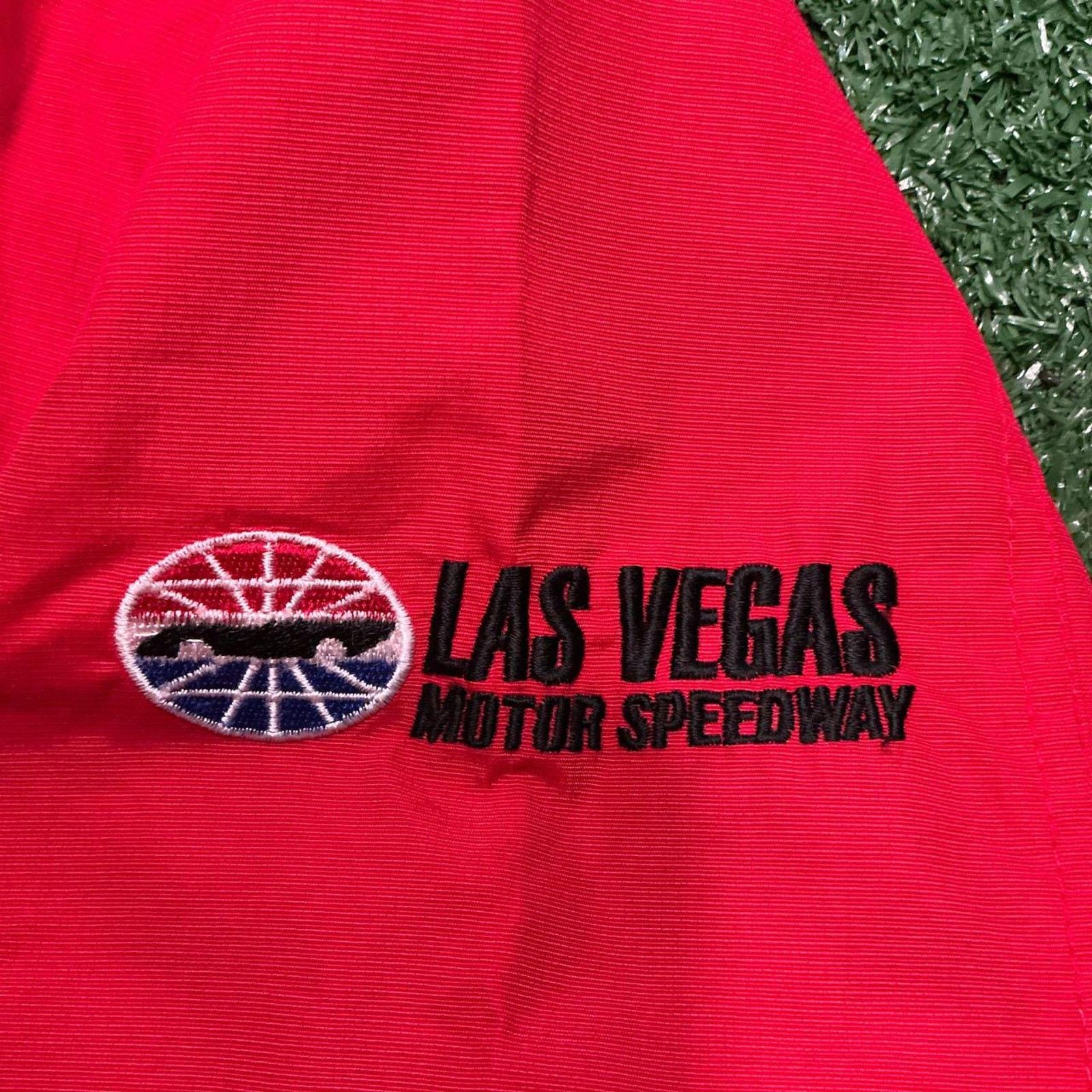 Vintage Vintage 90s Red Las Vegas Motor Speedway Racing Windbreaker Size US M / EU 48-50 / 2 - 3 Thumbnail