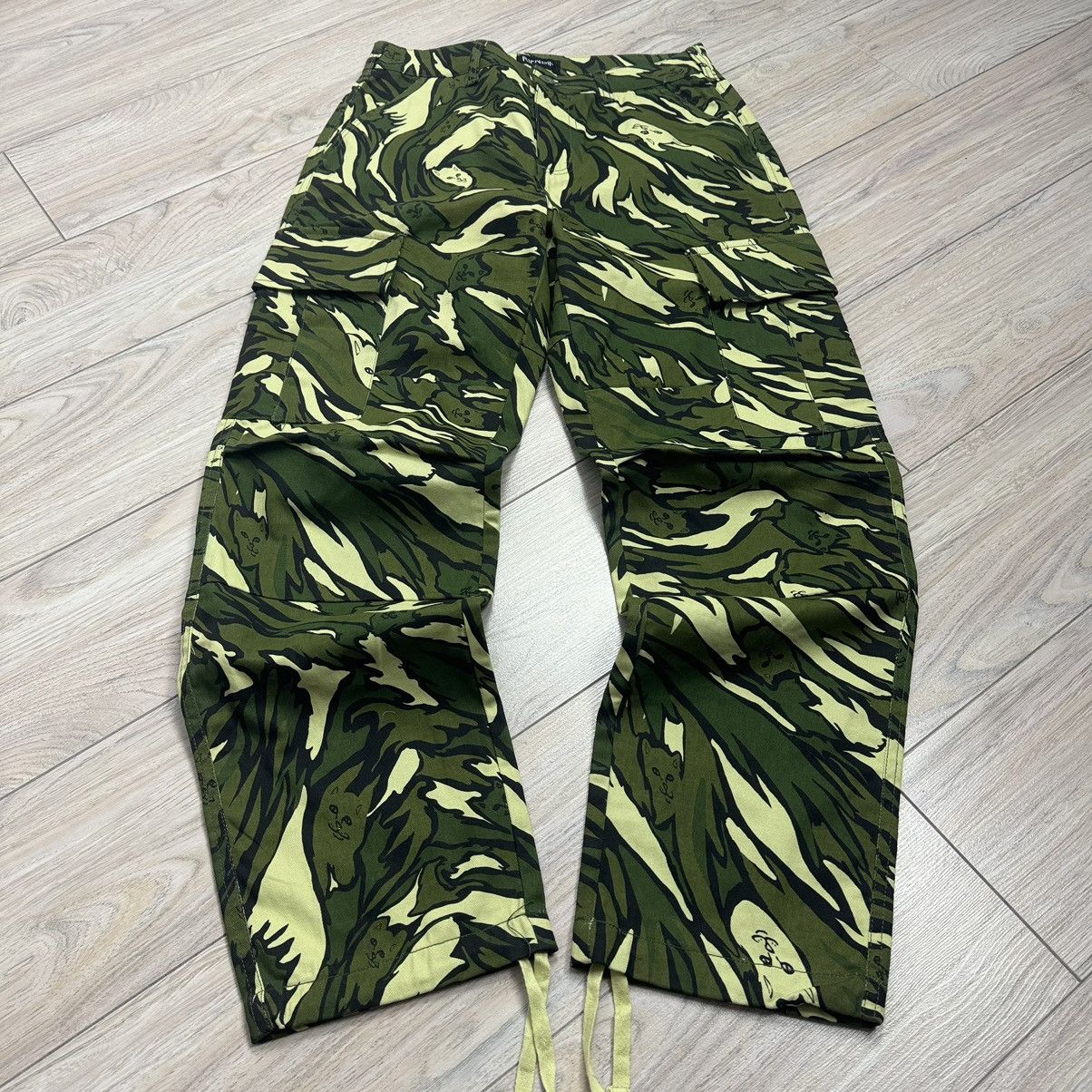 Hypebeast Crazy Rip N Dip Cat Camo Leaves Cargo Pants Size US 30 / EU 46 - 1 Thumbnail