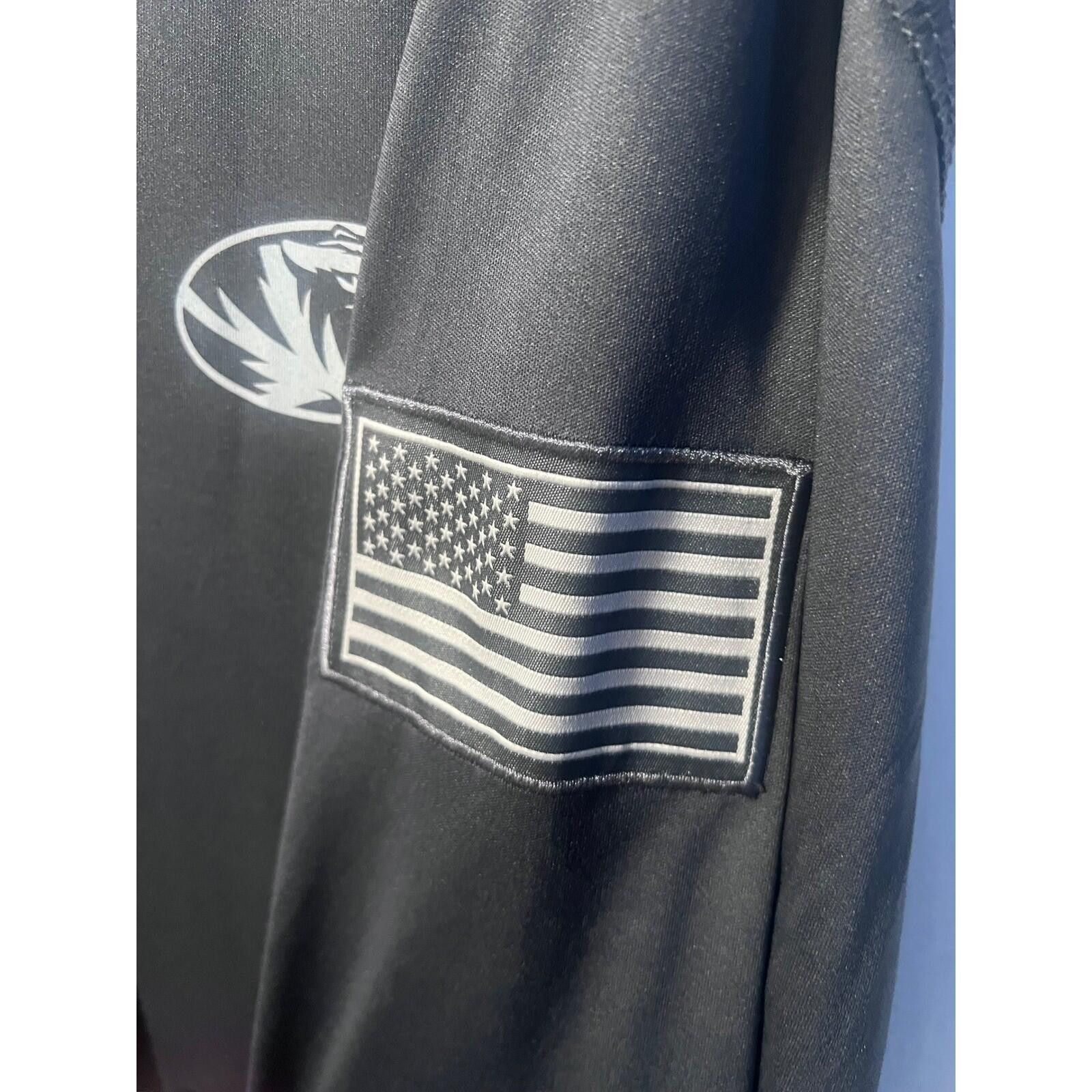 Colosseum Athletics Colosseum Mizzou Pullover Mens XXL Grey Camo NWT Size US XXL / EU 58 / 5 - 4 Thumbnail