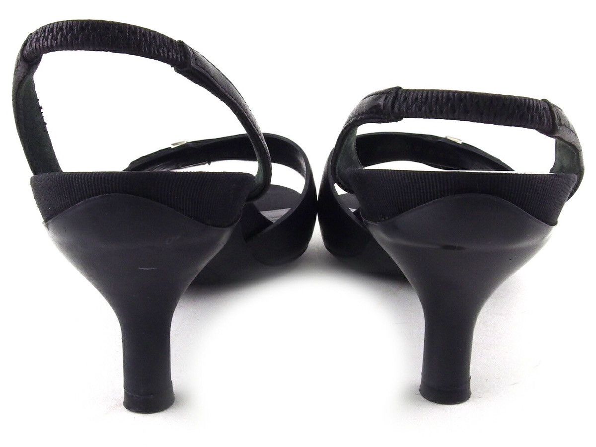 Salvatore Ferragamo Salvadore Ferragamo black heel Size US 7 / IT 37 - 17 Thumbnail