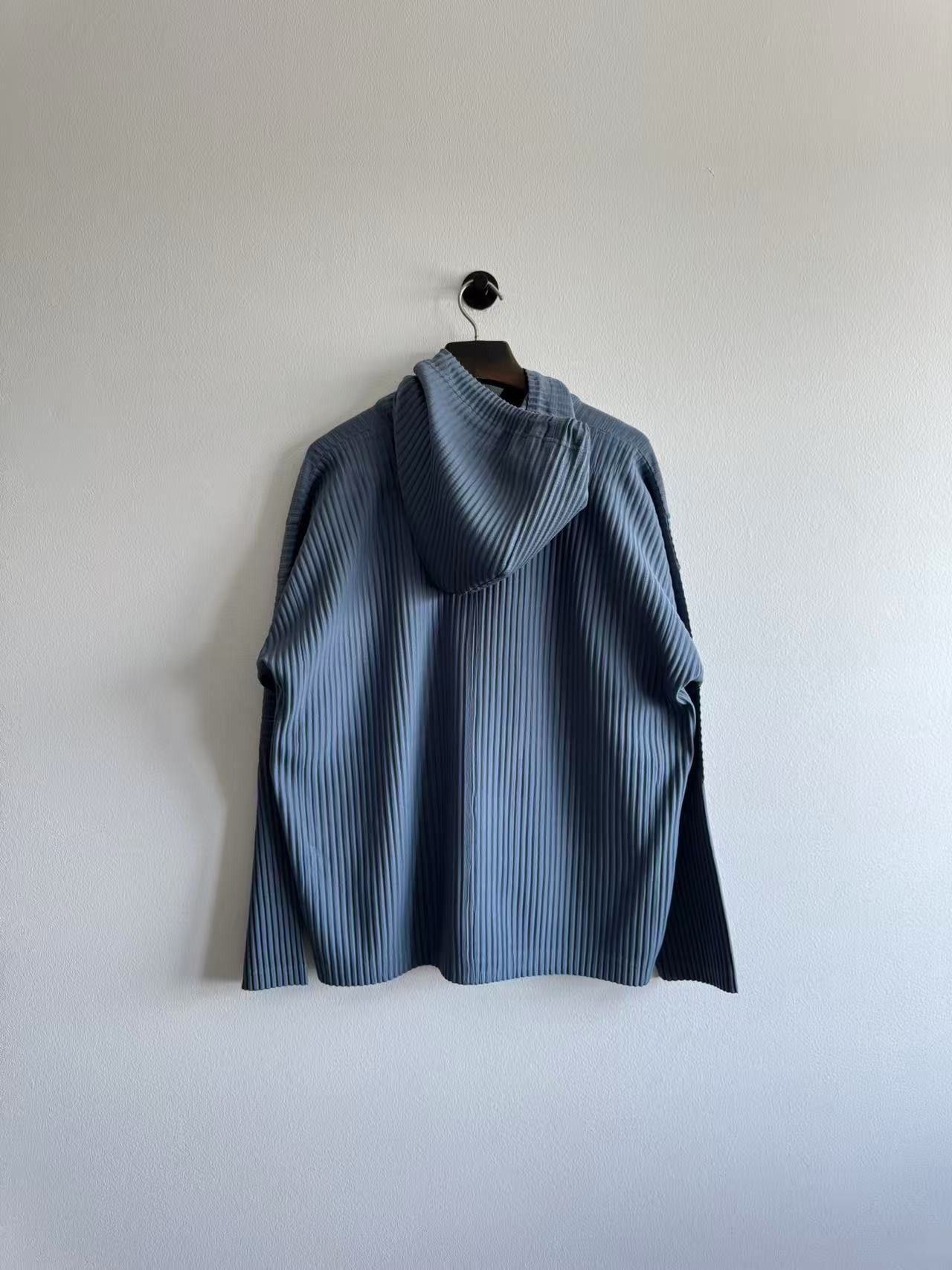 Homme Plisse Issey Miyake Homme Plissé Issey Miyake Blue Zip-up hooded Jacket Size US L / EU 52-54 / 3 - 8 Thumbnail