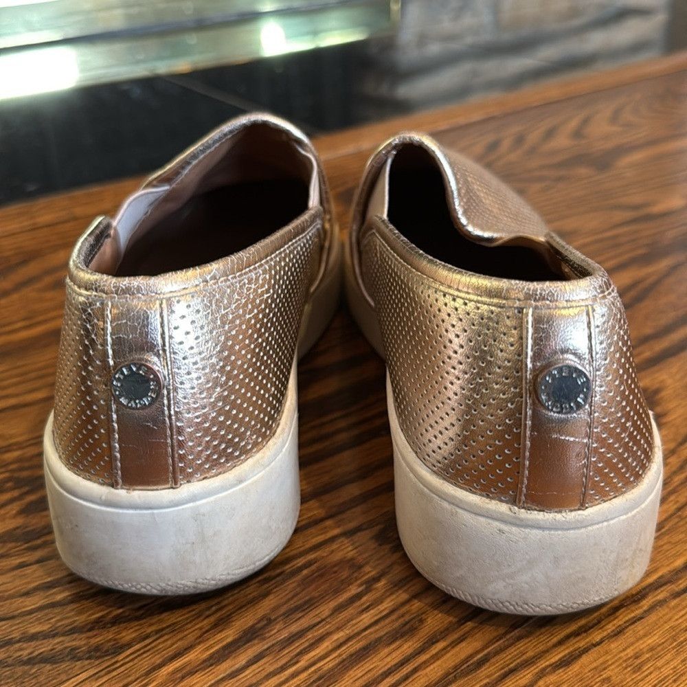 Steve Madden Steve Madden Sneakers Womens Size 8.5 Gold Perforated Slip Size US 8.5 / IT 38.5 - 5 Thumbnail