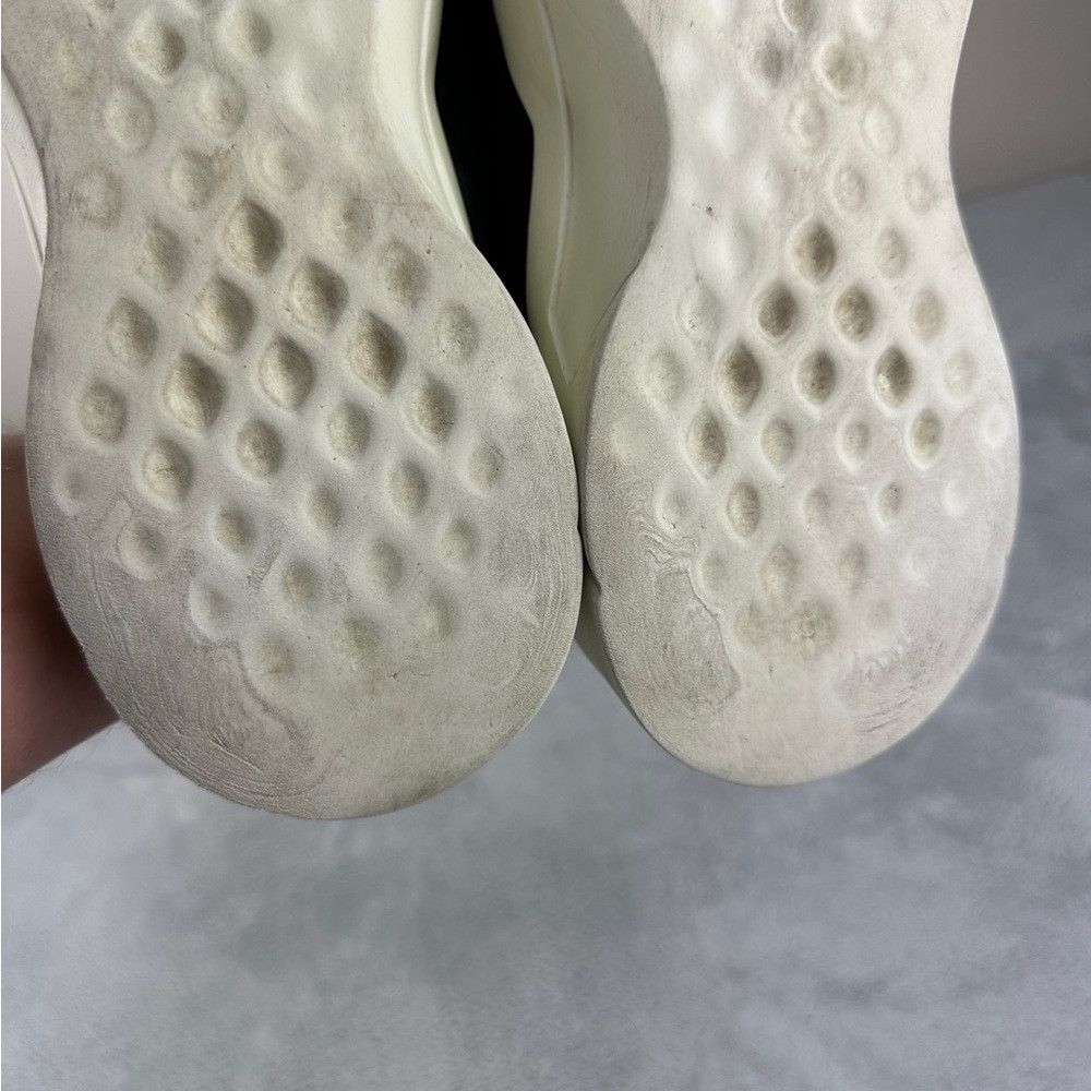 Fear of God Fear Of God Essentials Laceless Backless Black Sneakers Men Size US 11 / EU 44 - 7 Thumbnail