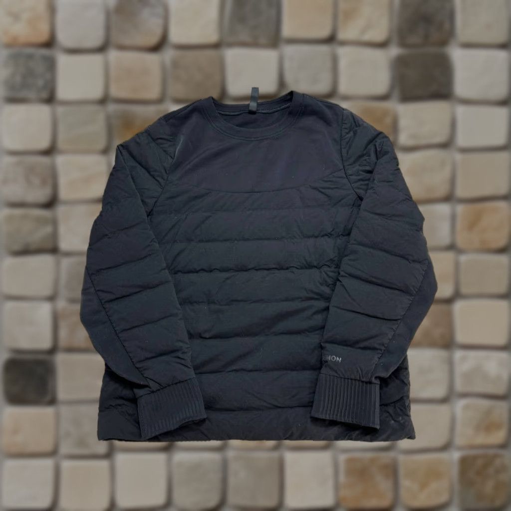 Lululemon Lululemon Down And Around Sweatshirt Womens 4 Black Insulated Pullover Crew Neck Long Sleeve Activewear Gym & Training Updated Size S / US 4 / IT 40 - 1 Thumbnail