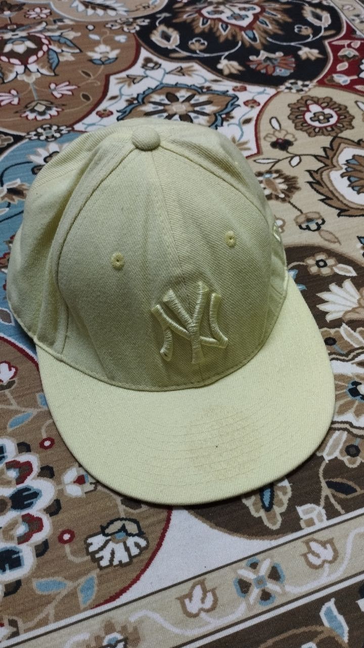 New Era New York Yankees Cyber Green 59FIFTY Fitted Hat Size 7 Size ONE SIZE - 1 Thumbnail