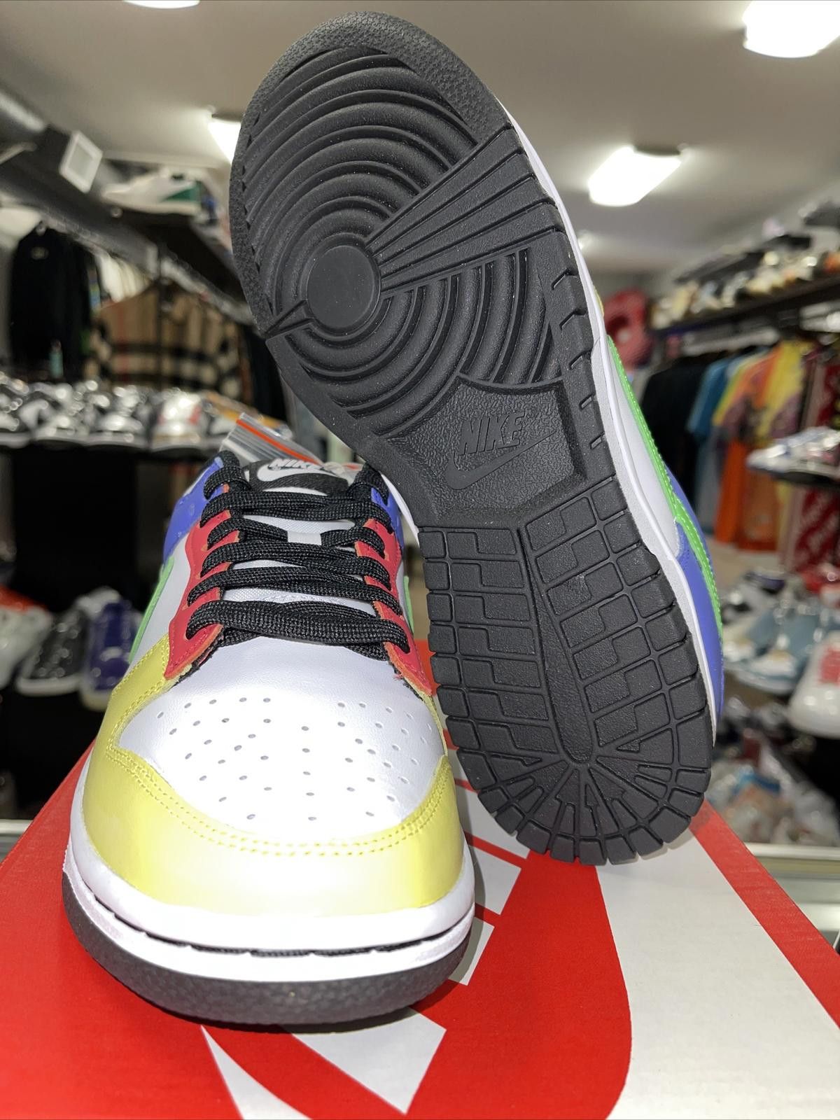 Nike Nike Womens Dunk Low Green Strike Size 8W/6.5M. DD1503-106 Size US 8 / EU 41 - 5 Thumbnail