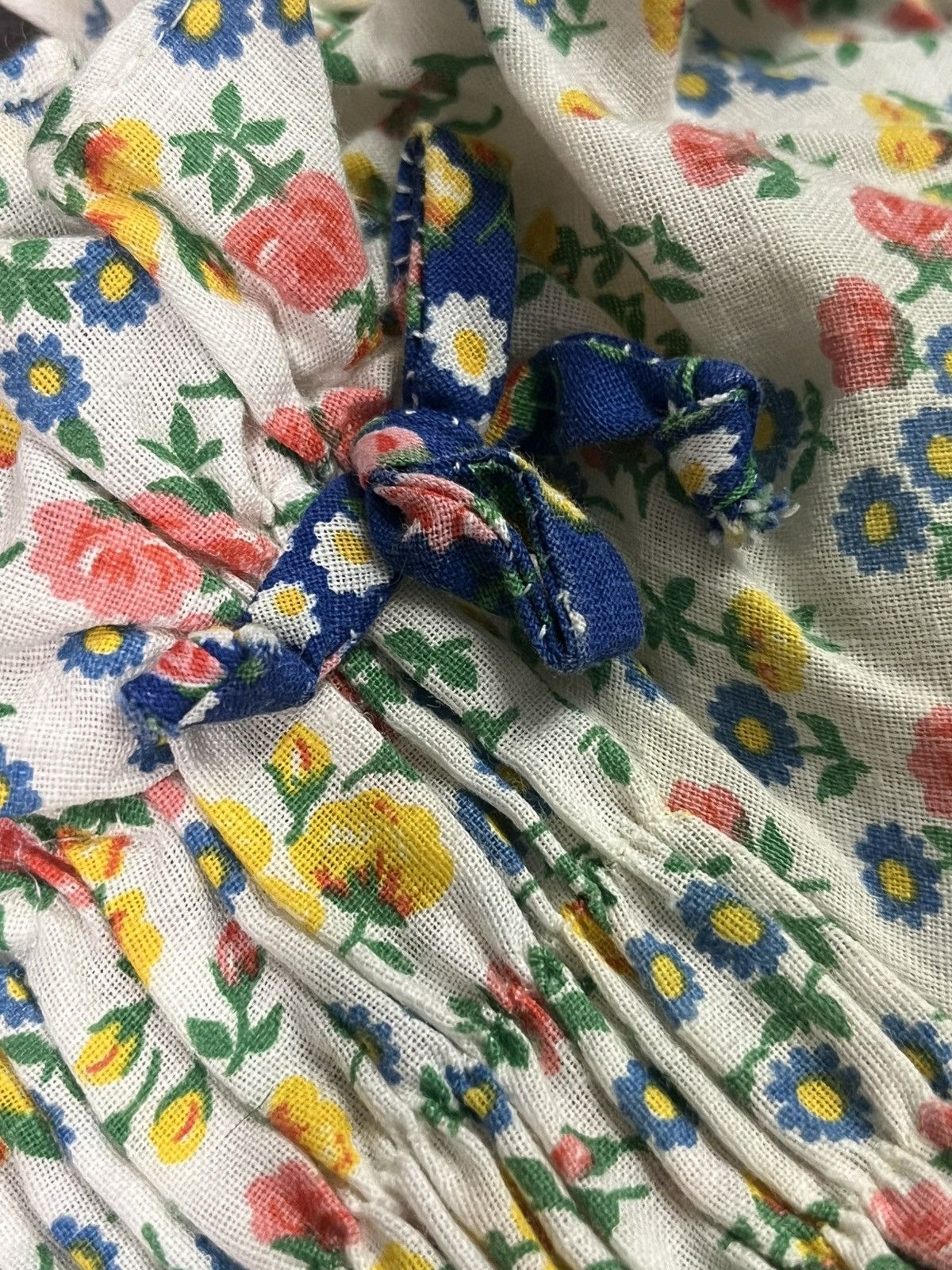 Vintage Vintage 1970s Gillies Gilead Floral Maxi Dress | Cottagecore Size S / US 4 / IT 40 - 7 Thumbnail