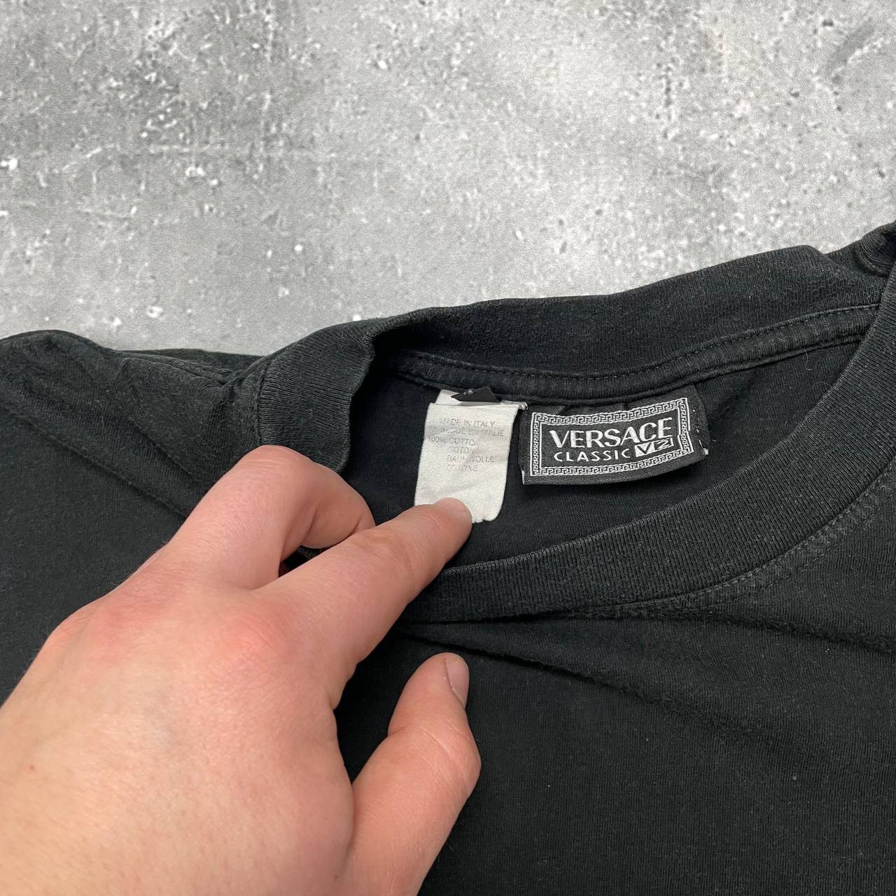Versace × Vintage Vintage 2000s Versace Classic V2 Long Sleeve T Shirt Faded Size US XL / EU 56 / 4 - 5 Thumbnail