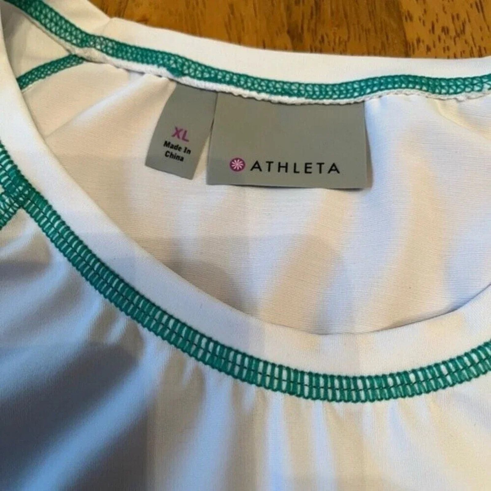 Athleta Athleta long sleeved athletic top, size XL Size XL / US 12-14 / IT 48-50 - 3 Thumbnail