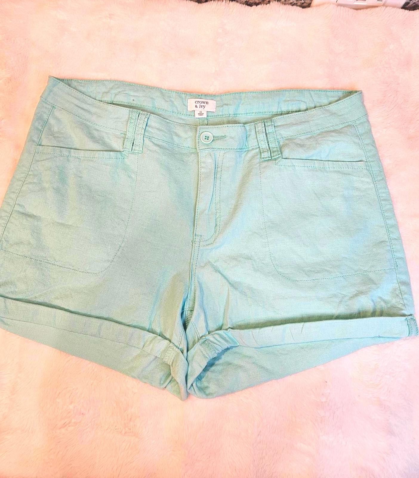 Designer Crown & Ivy Women's Mint Green Linen Shorts, #526 Size 34" / US 12 / IT 48 - 1 Thumbnail